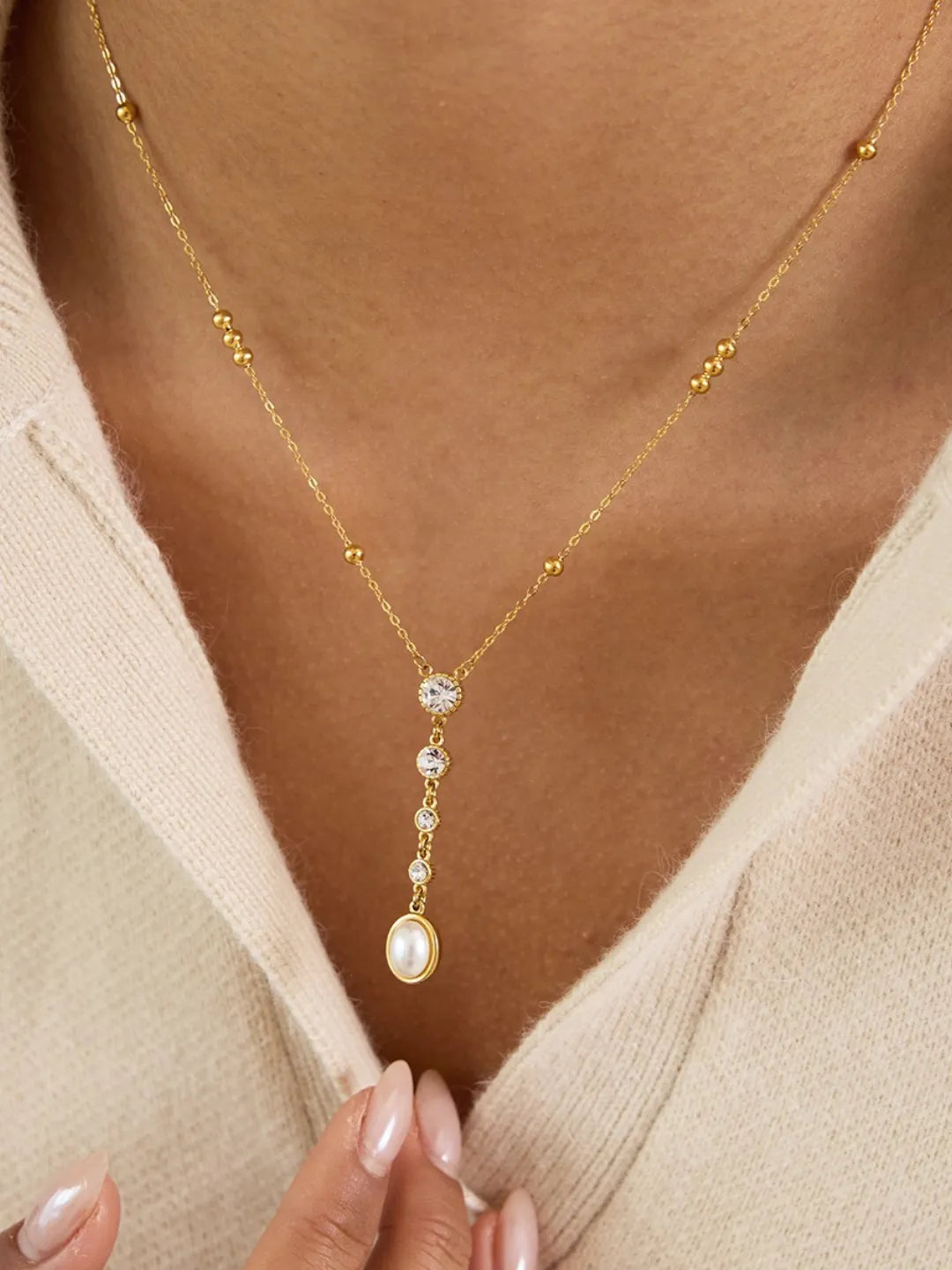 SPARKLING FRINGE NECKLACE