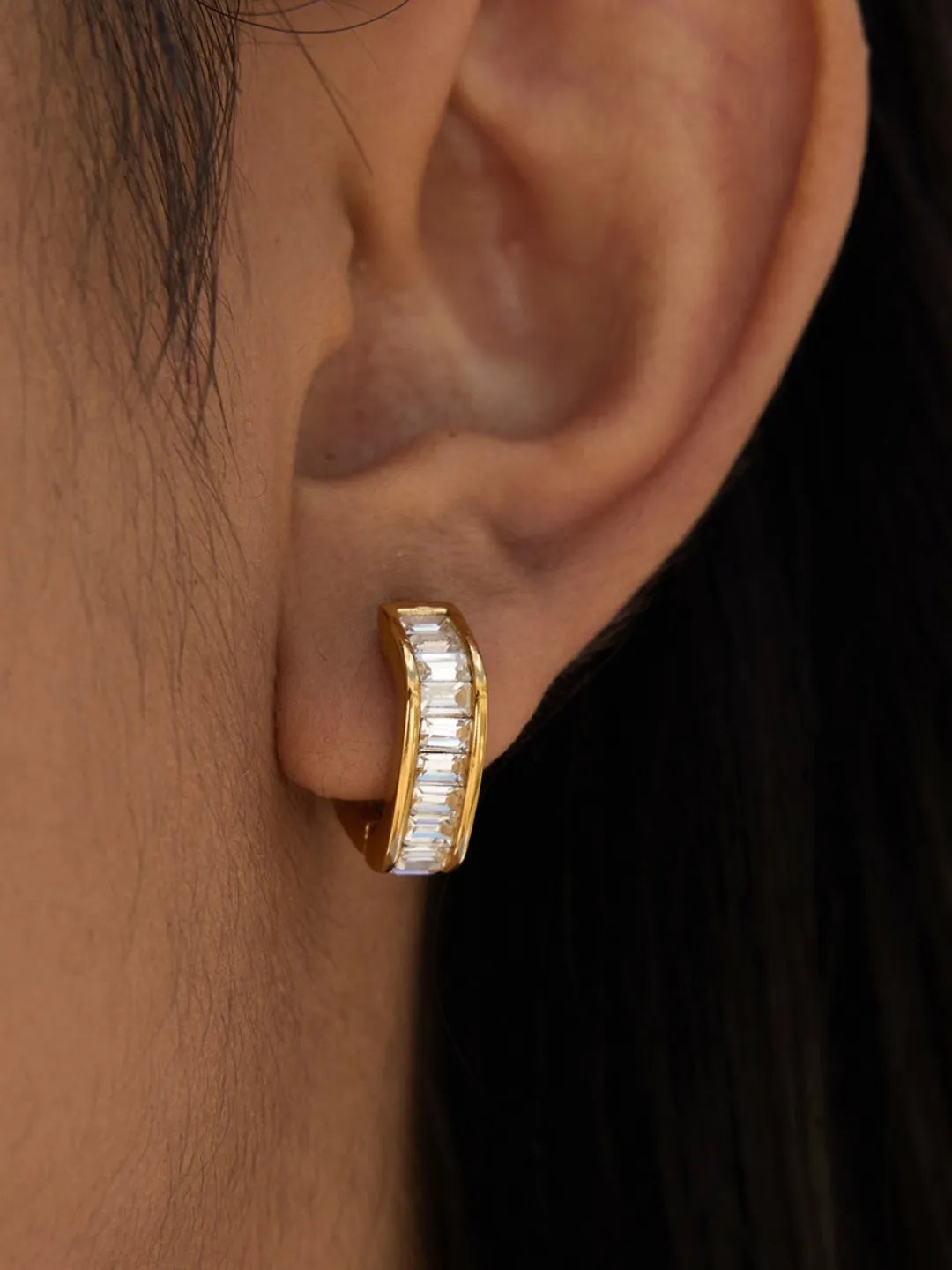 GLIMMER HOOP EARRINGS