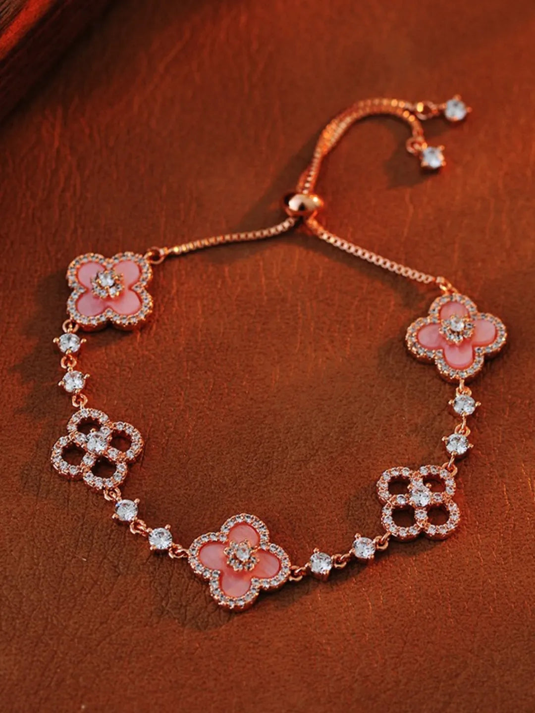 LUCKY CLOVER BRACELET
