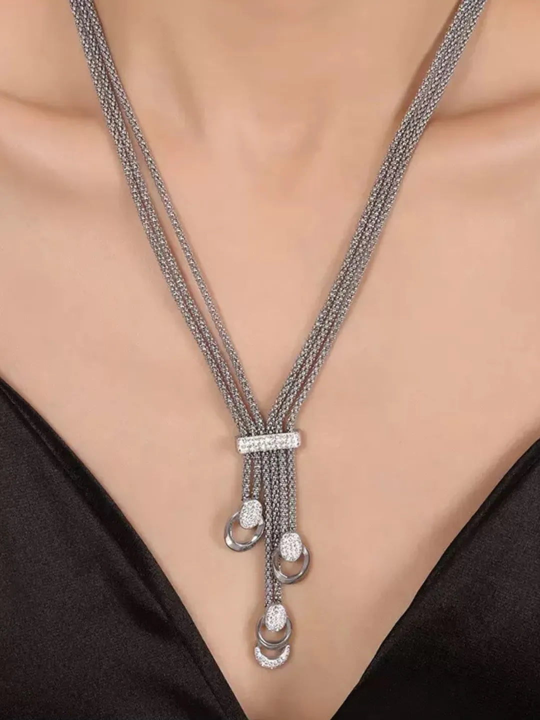 ENAMEL LAYER NECKLACE