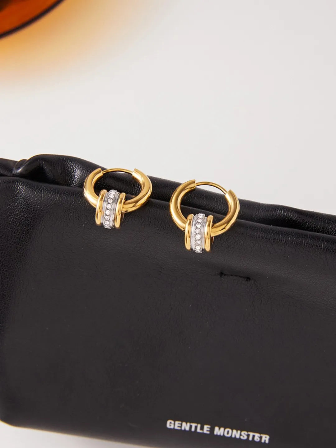 MINIMAL HOOP EARRINGS