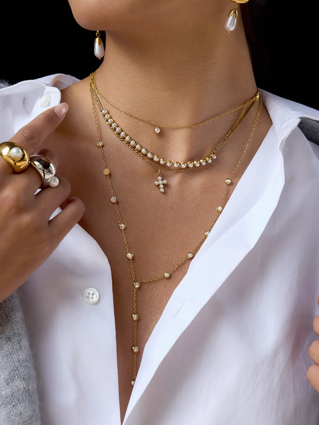 ELEGANT PEARL CHAIN