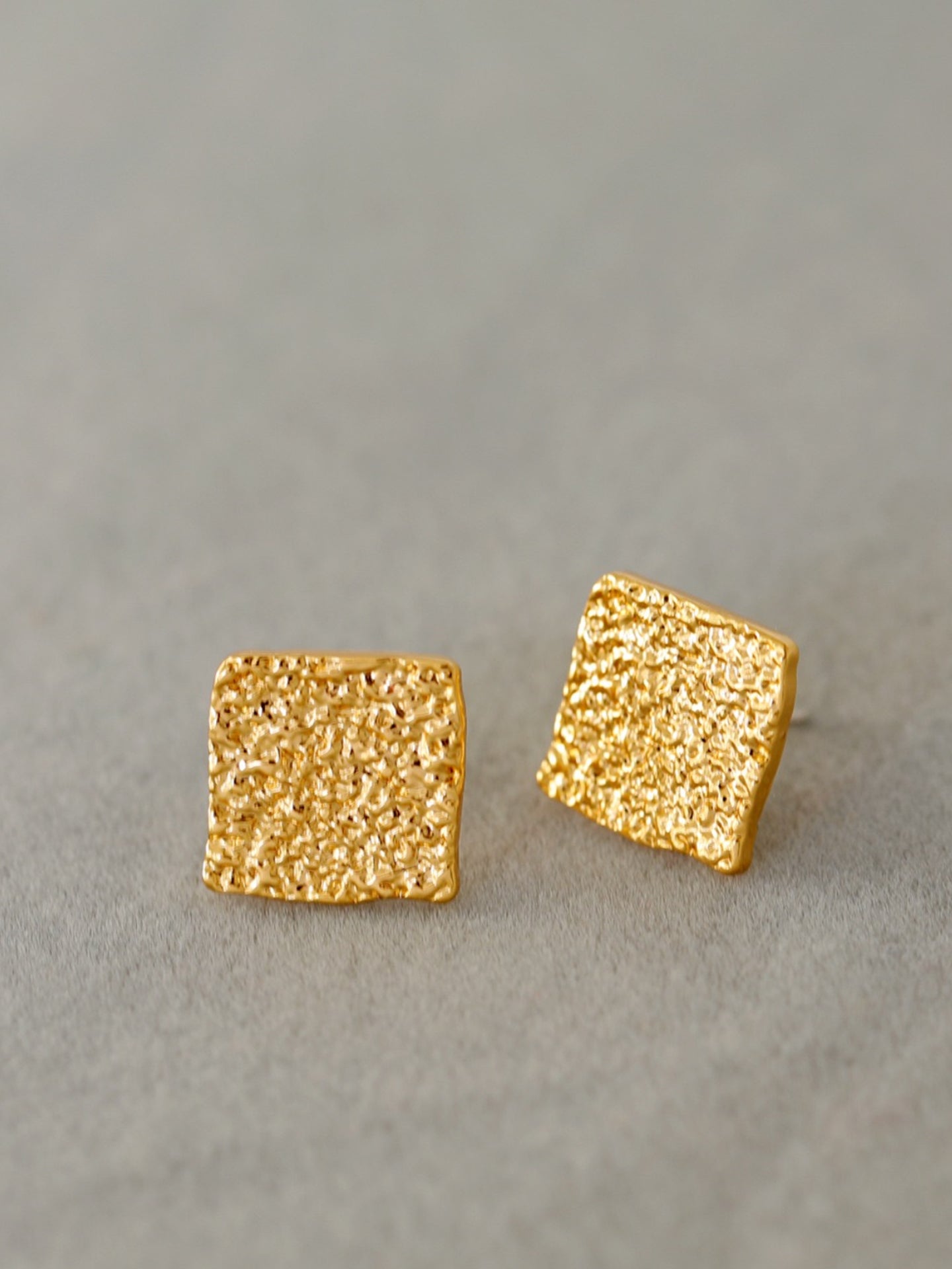 GOLD LEAF EARRINGS