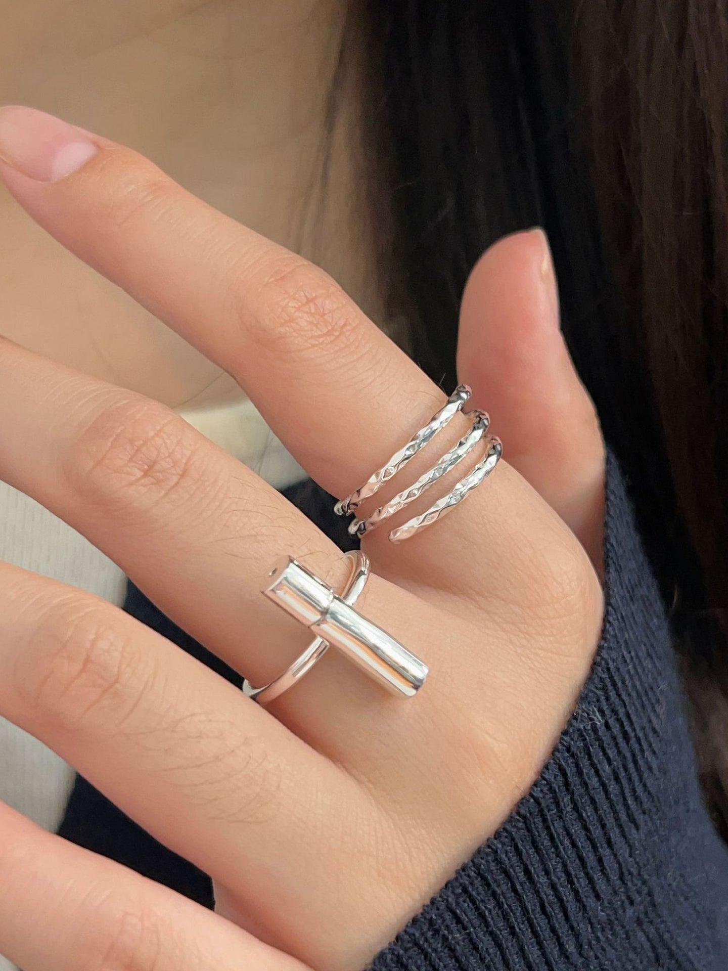 TWISTED DESIGN RING