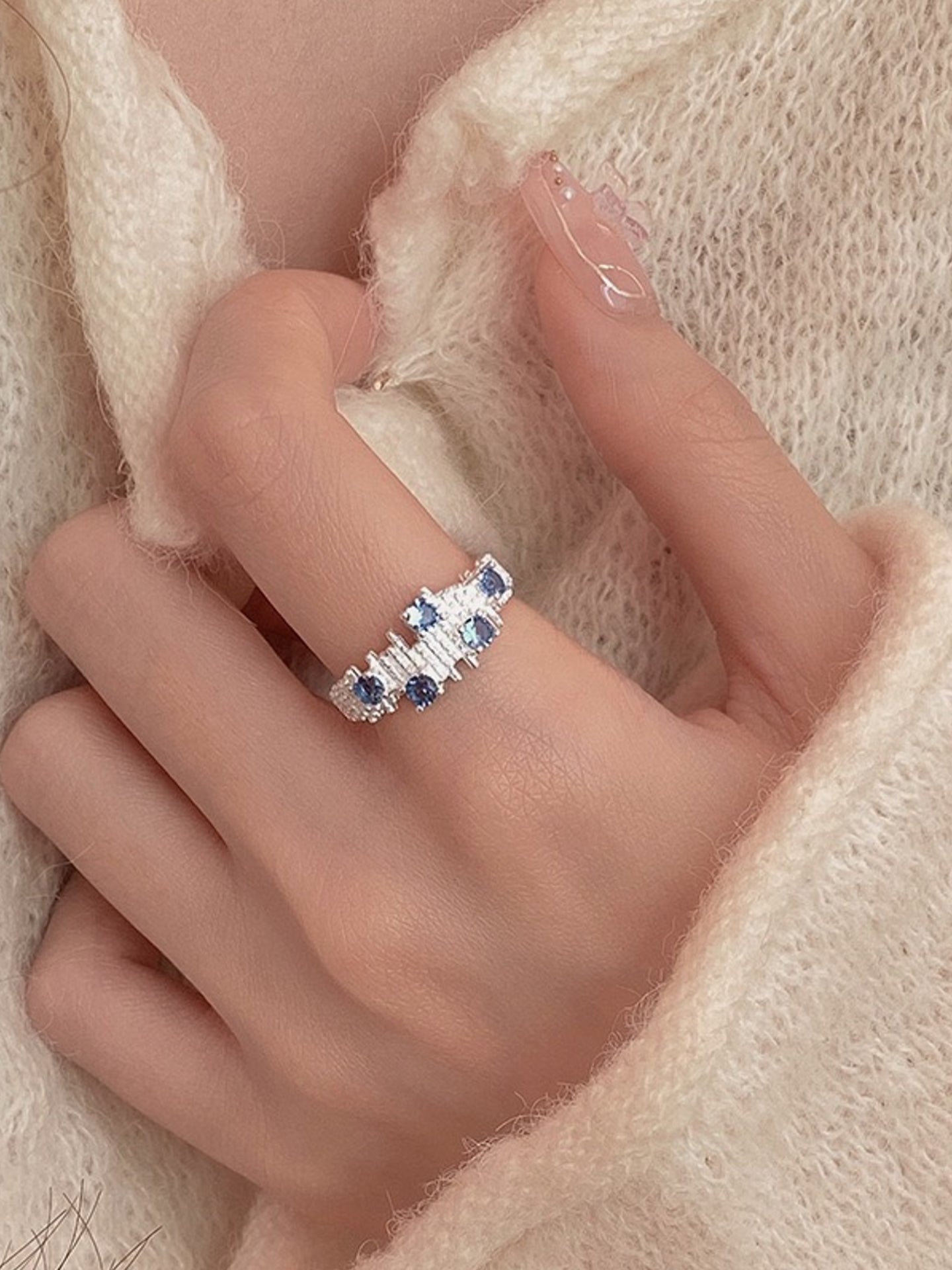 CRINKLE ZIRCONIA RING