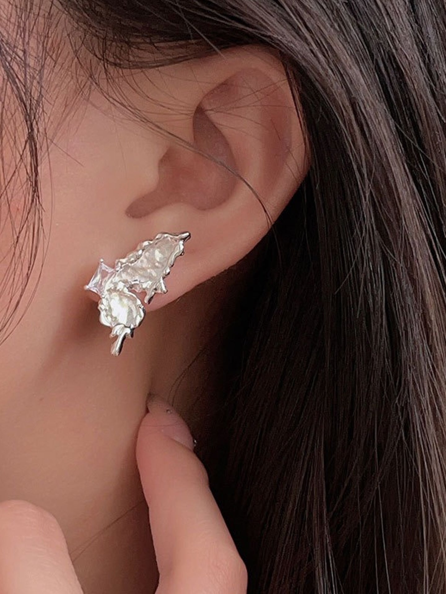 BUTTERFLY EARRINGS