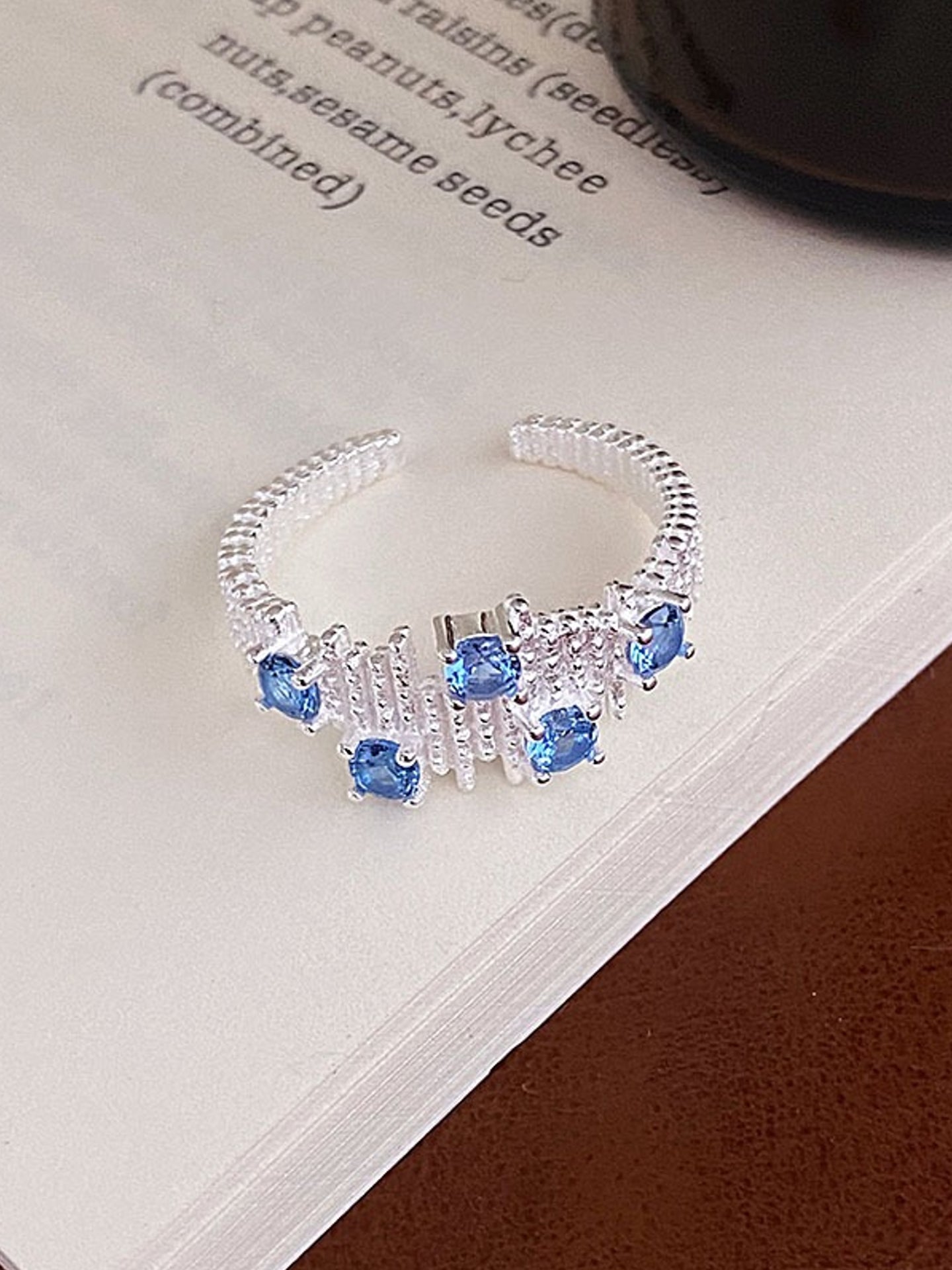 CRINKLE ZIRCONIA RING