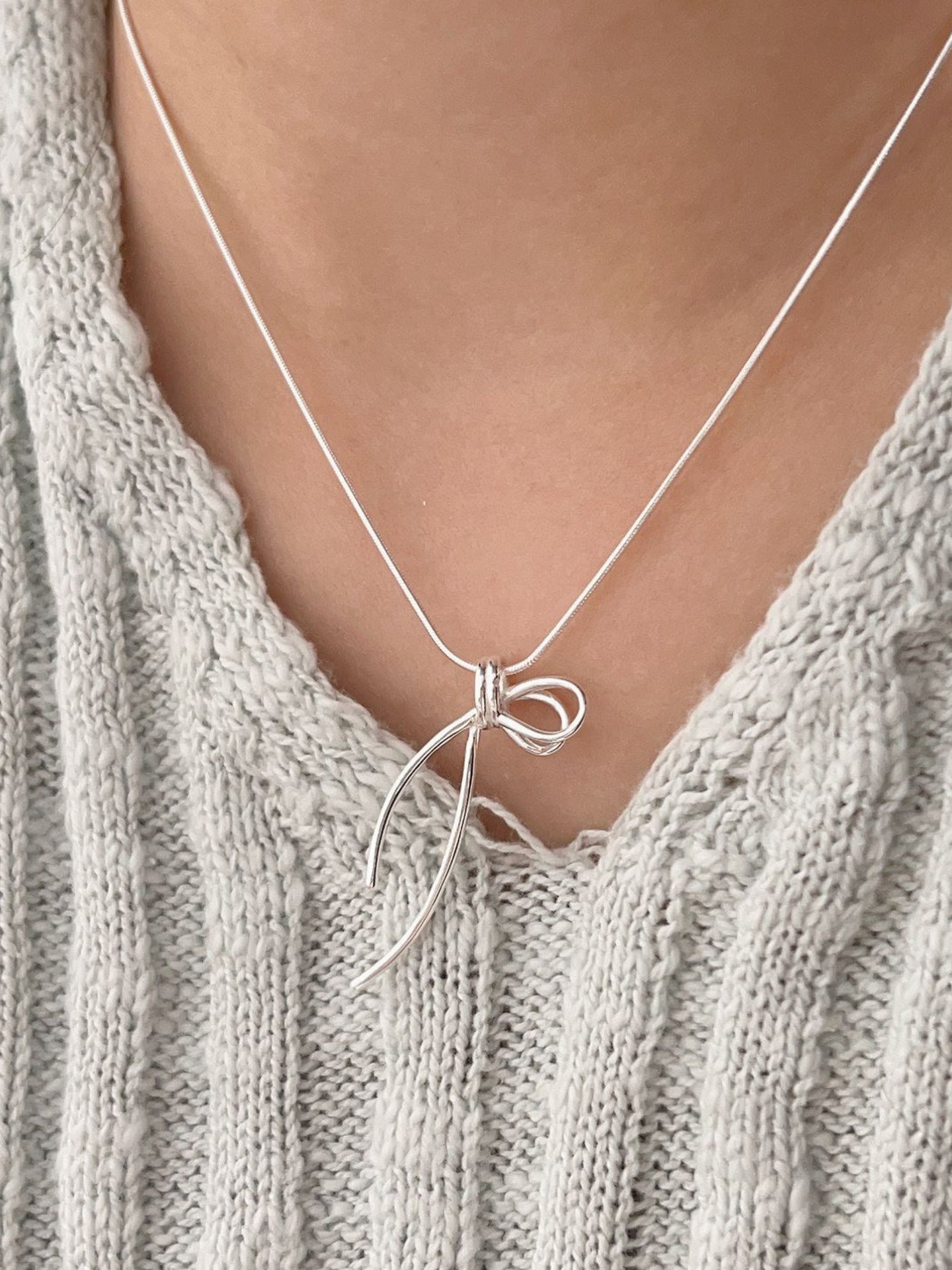 BOW NECKLACE & EARRINGS SET