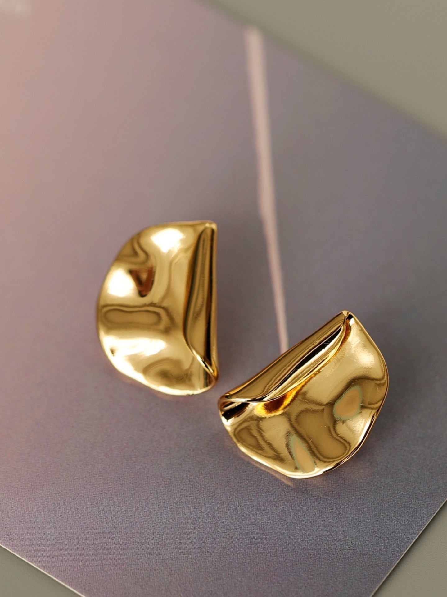 ROLLED EDGE EARRINGS