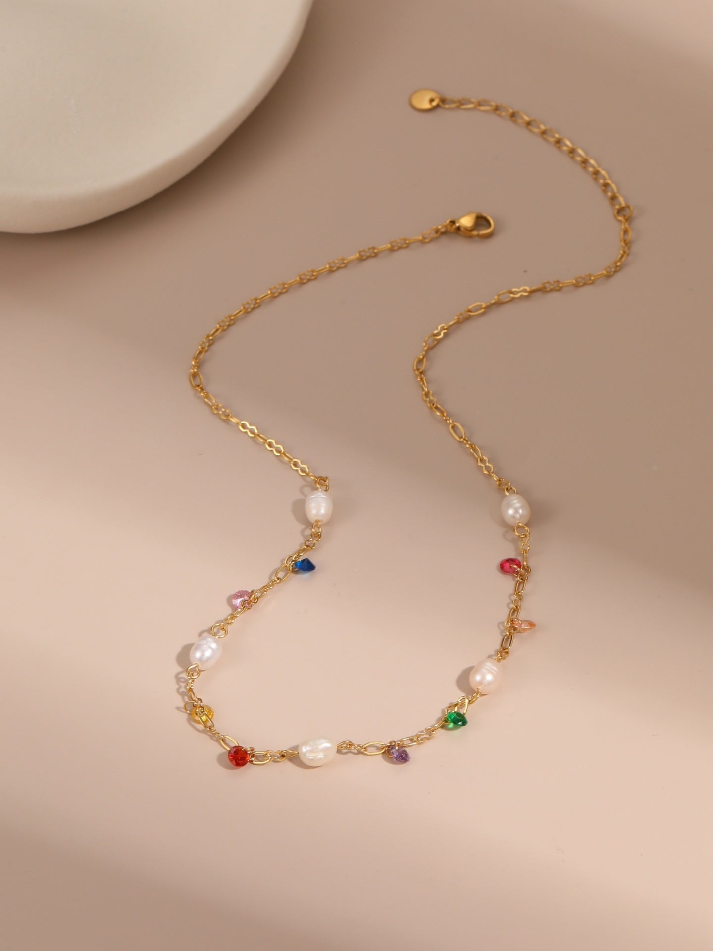 FRESHWATER PEARL NECKLACE