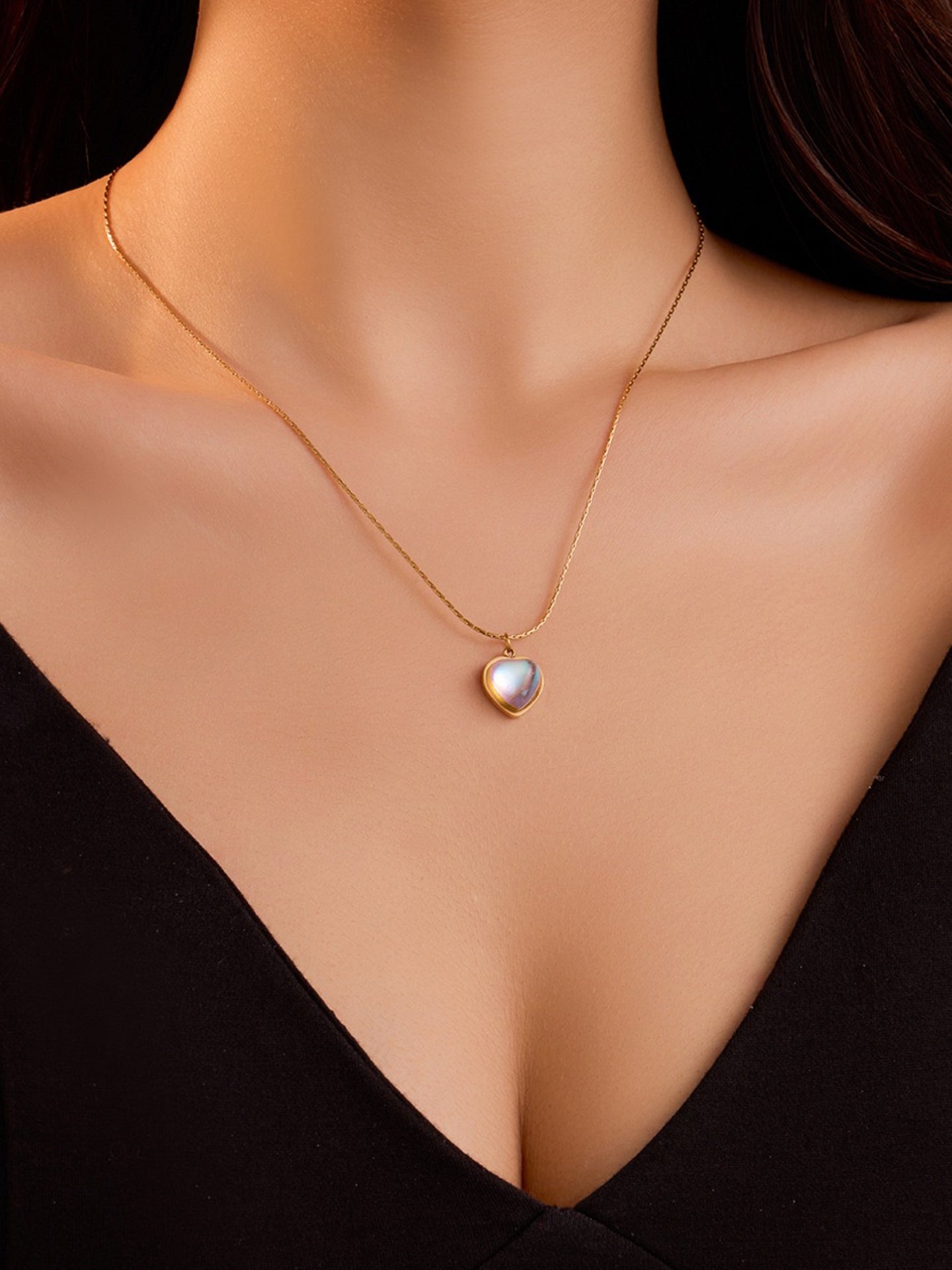 MOONSTONE NECKLACE