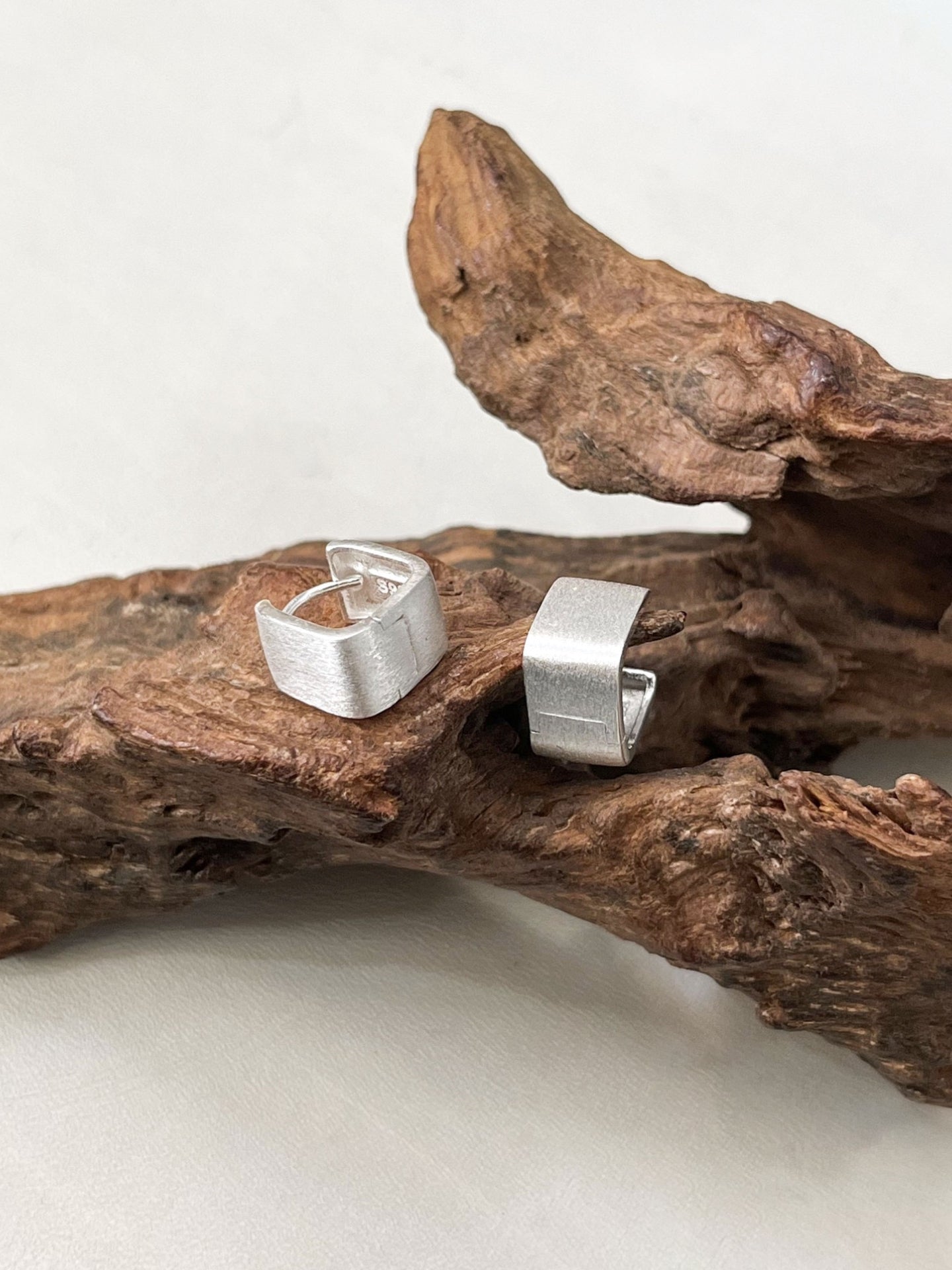 CUBIC MINIMALIST EARRINGS