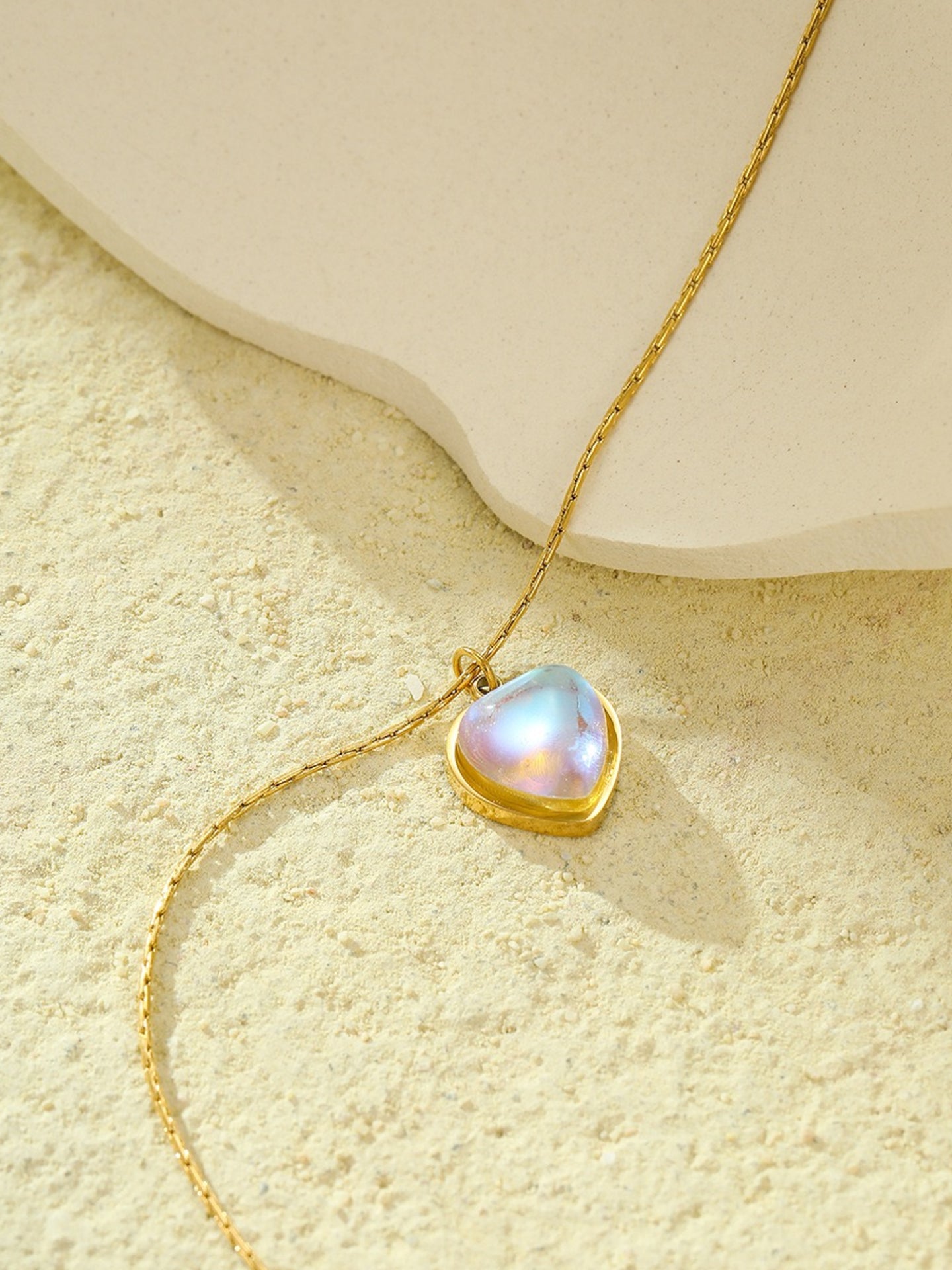 MOONSTONE NECKLACE