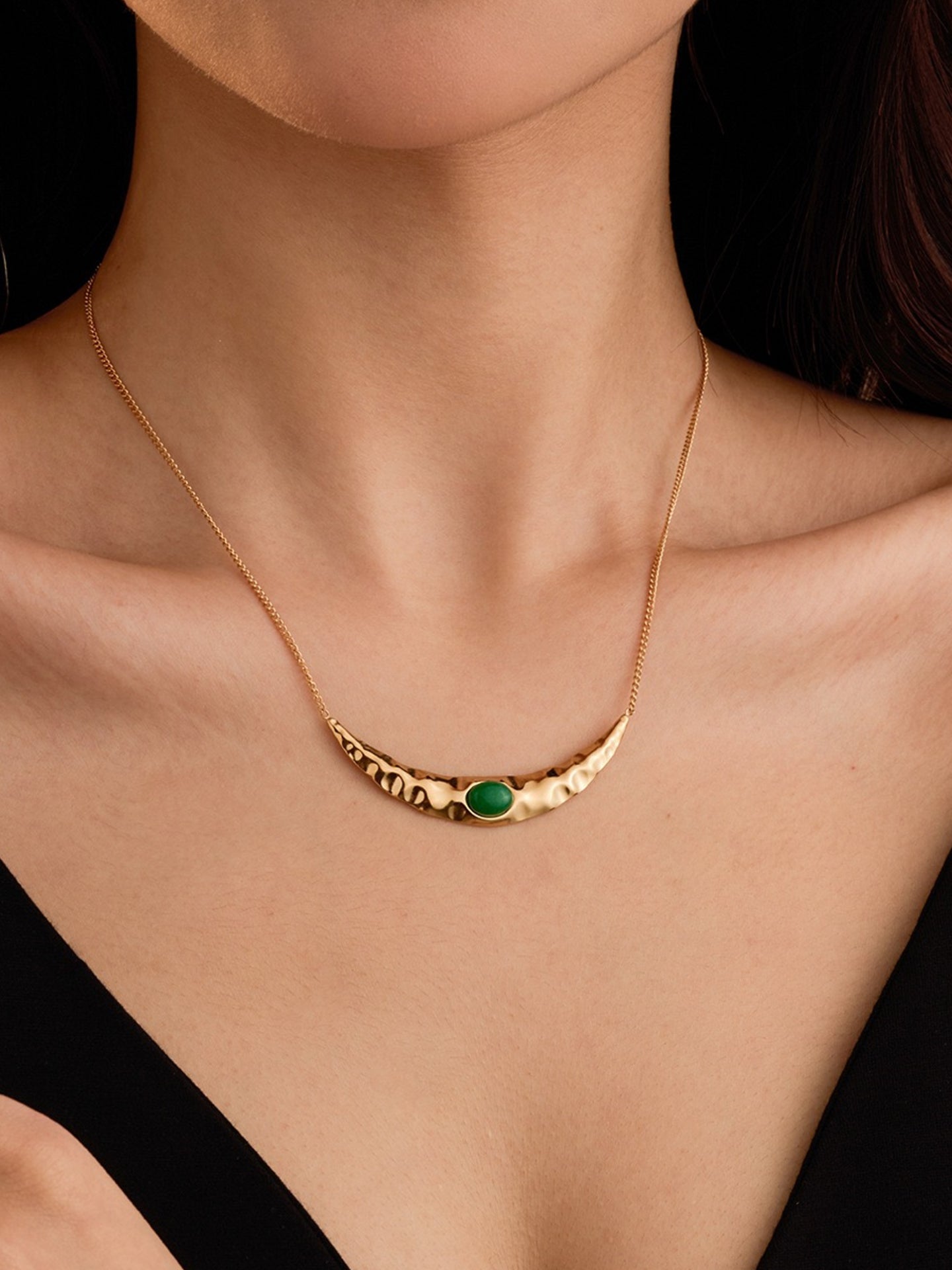 VINTAGE CRESCENT NECKLACE