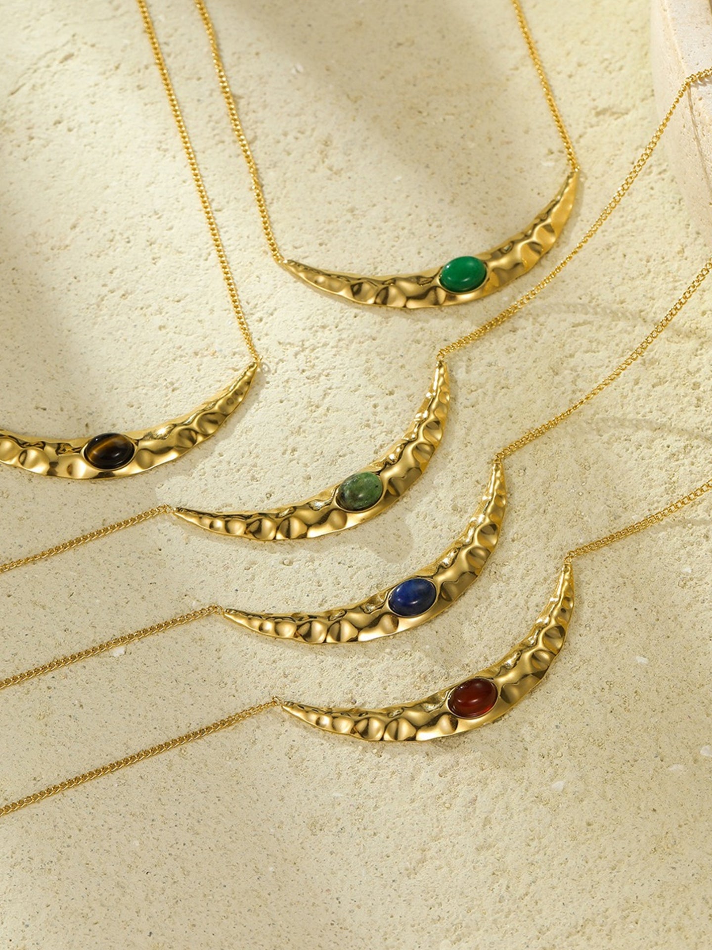 VINTAGE CRESCENT NECKLACE