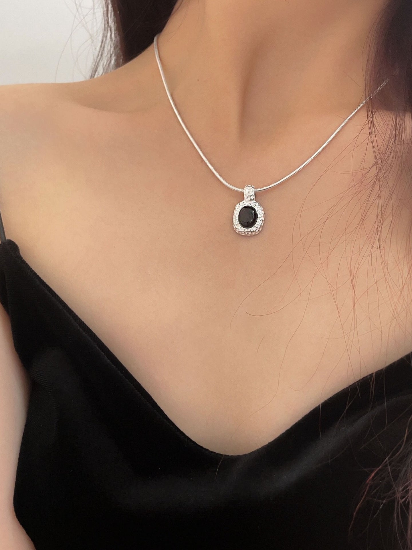 LUXURY BLACK ONYX NECKLACE