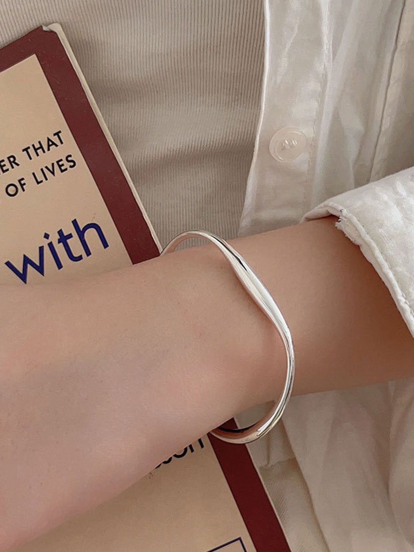 MÖBIUS BAND BRACELET