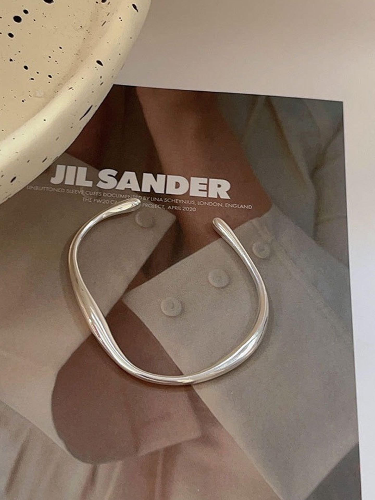 MÖBIUS BAND BRACELET