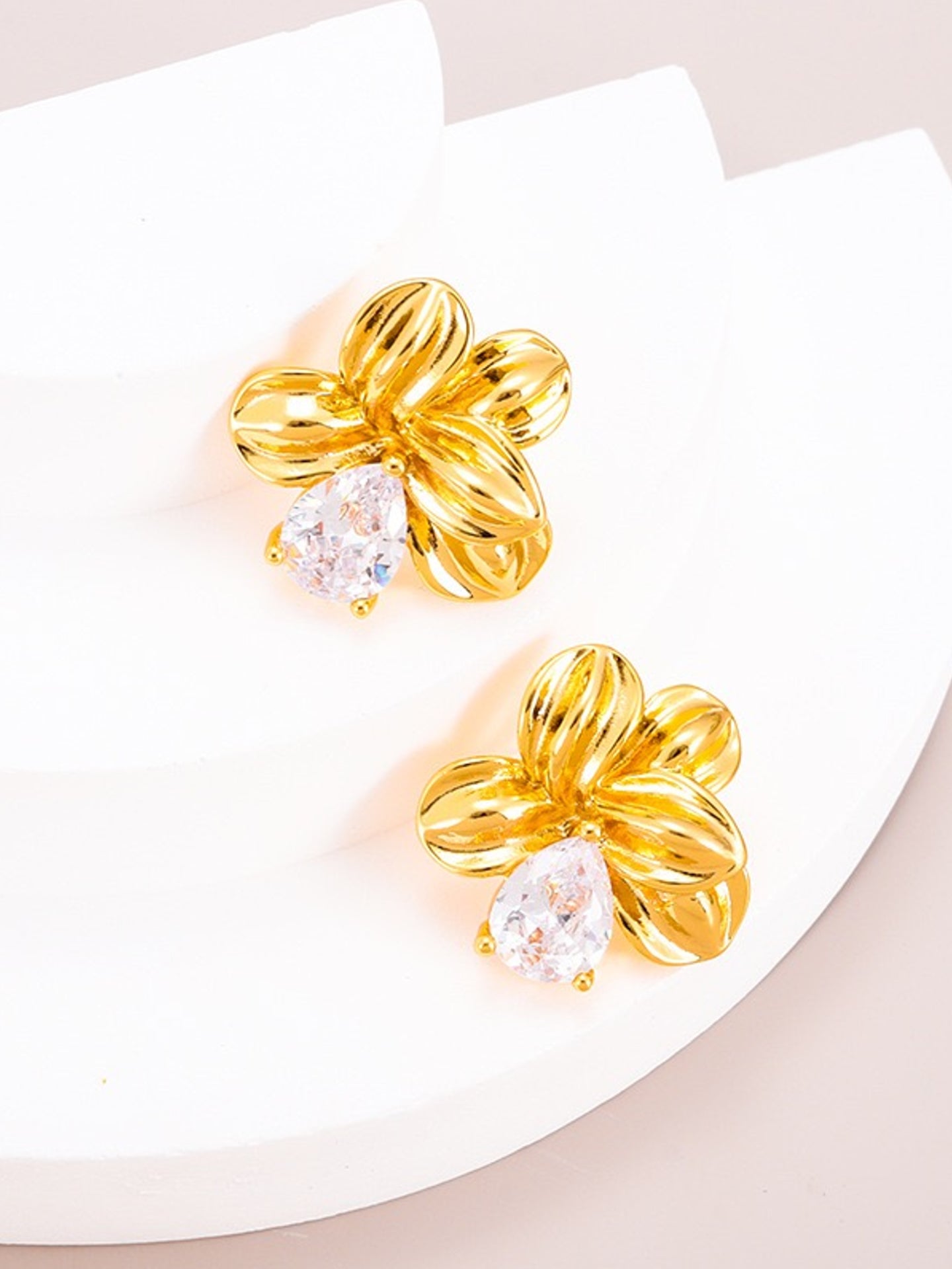 FLORAL EARRINGS