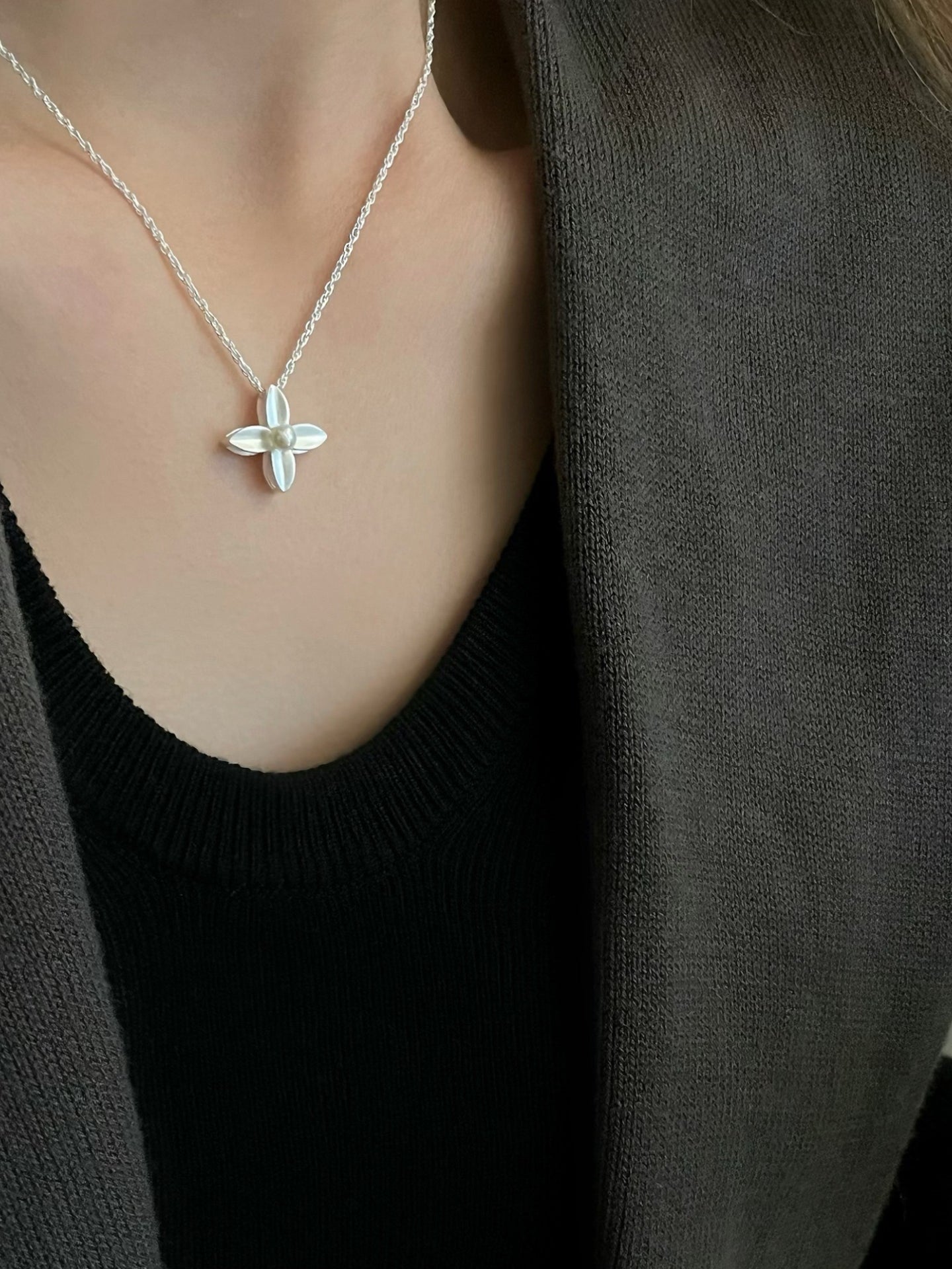 FOUR-LEAF NECKLACE