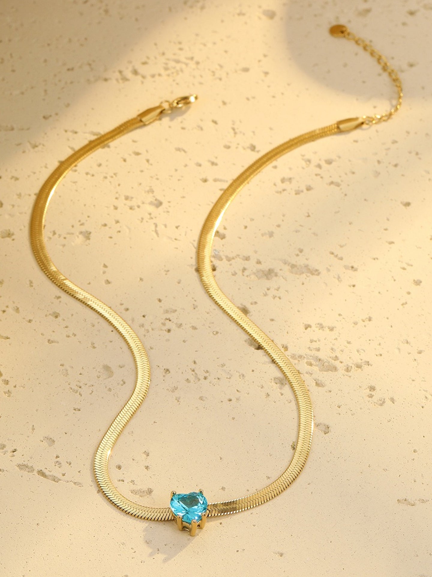HEART ZIRCON NECKLACE