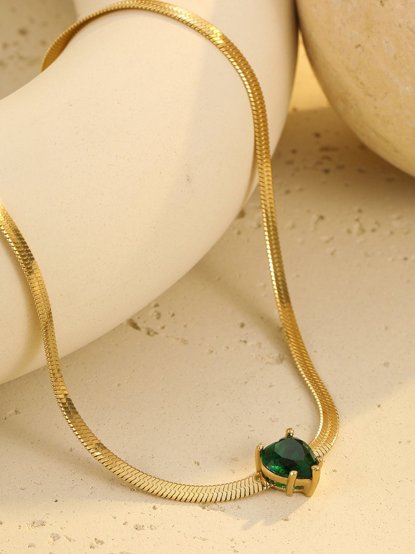 HEART ZIRCON NECKLACE