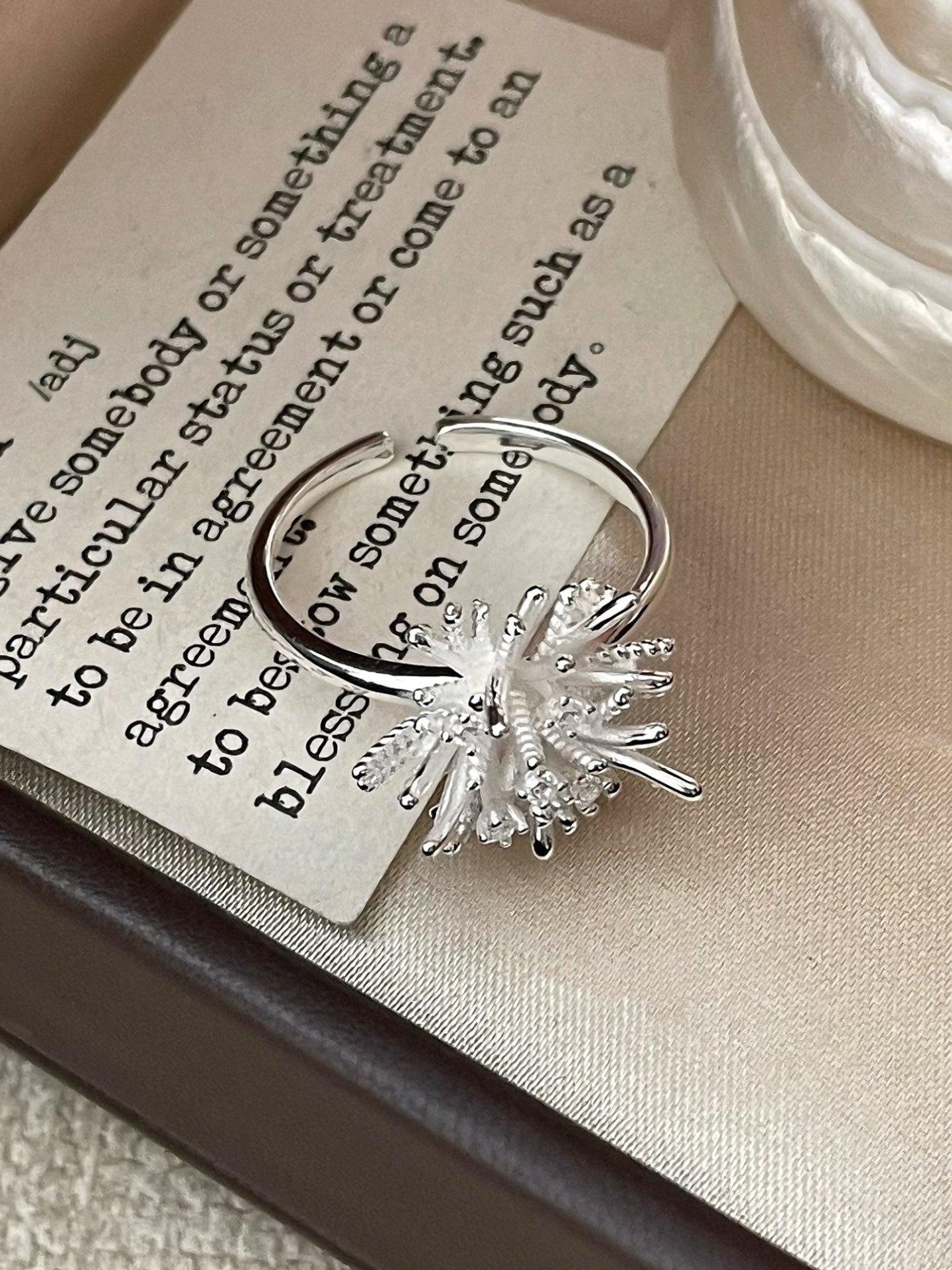 BAGUE DE CONCEPTION DE FEU D'ARTIFICE