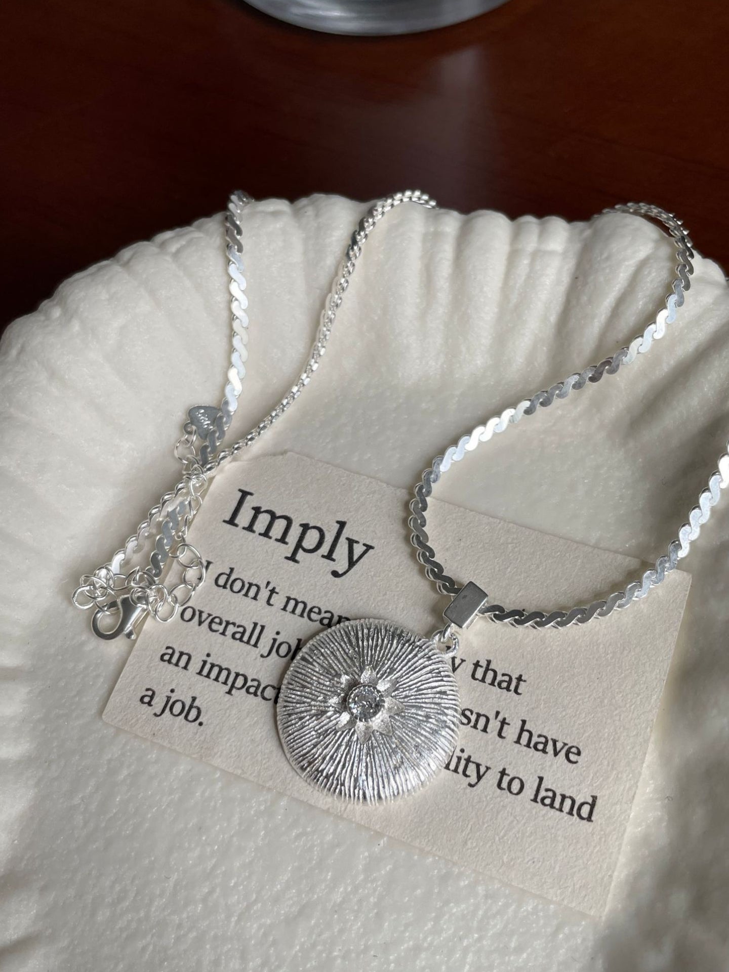 TEXTURED ZIRCON NECKLACE