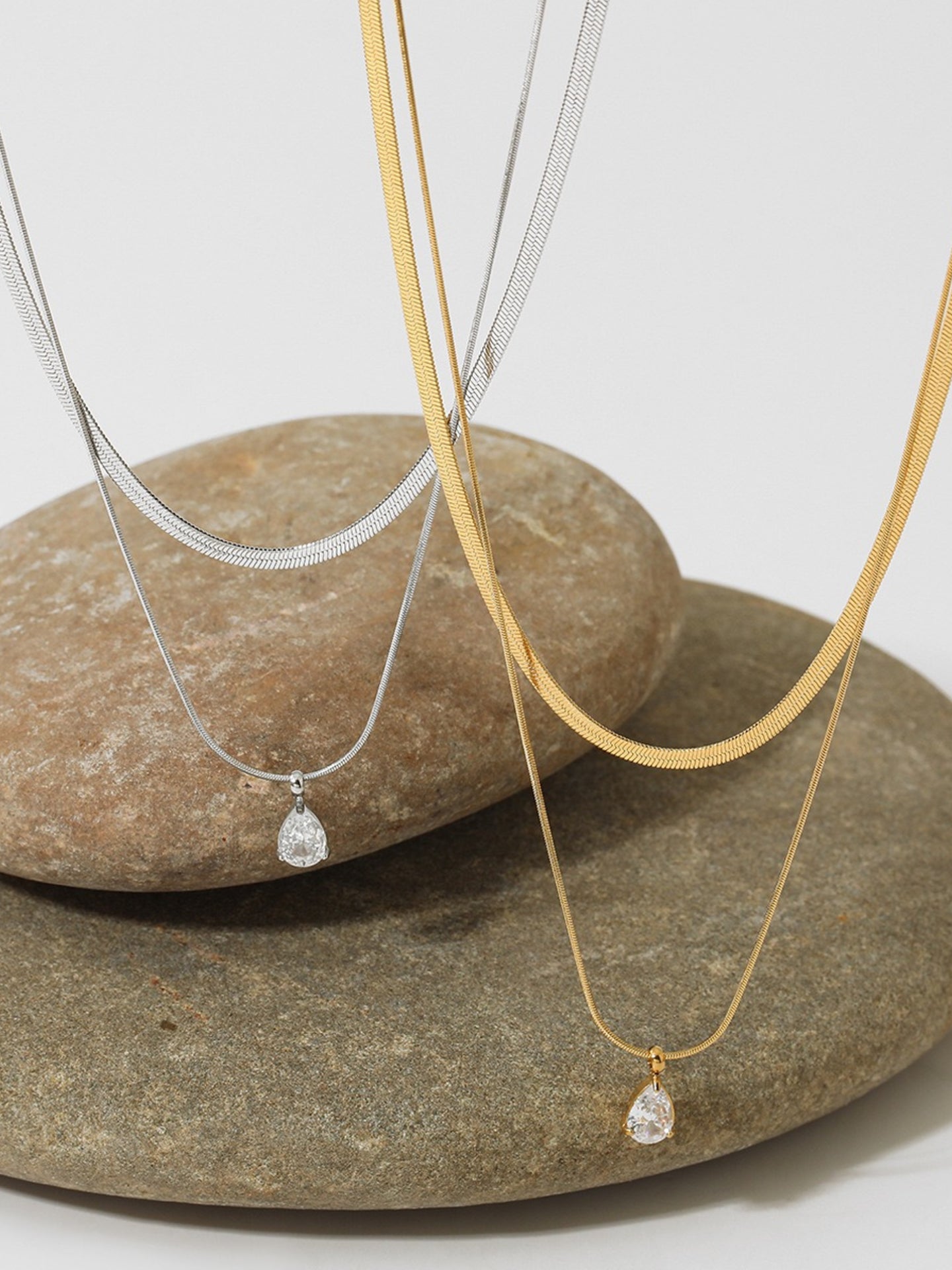 WATERDROP ZIRCON NECKLACE