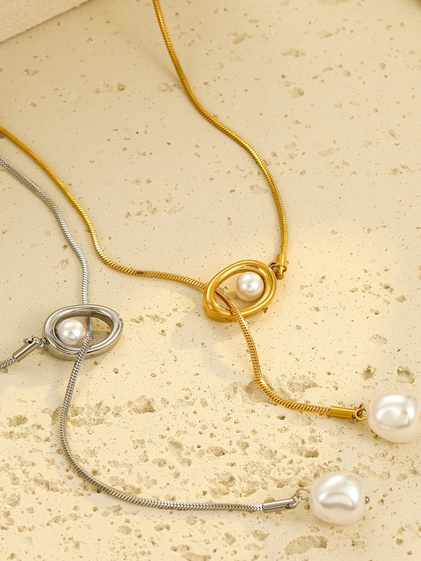 FRENCH VINTAGE PEARL NECKLACE