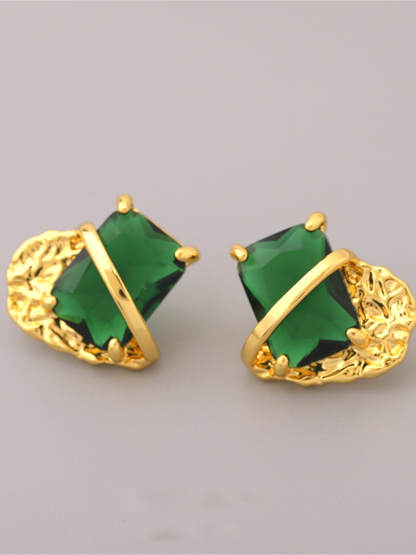 VINTAGE HEART EARRINGS