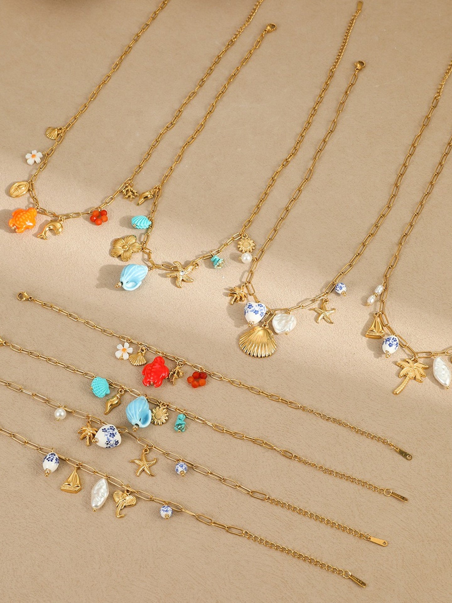 BEACH FRINGE NECKLACE