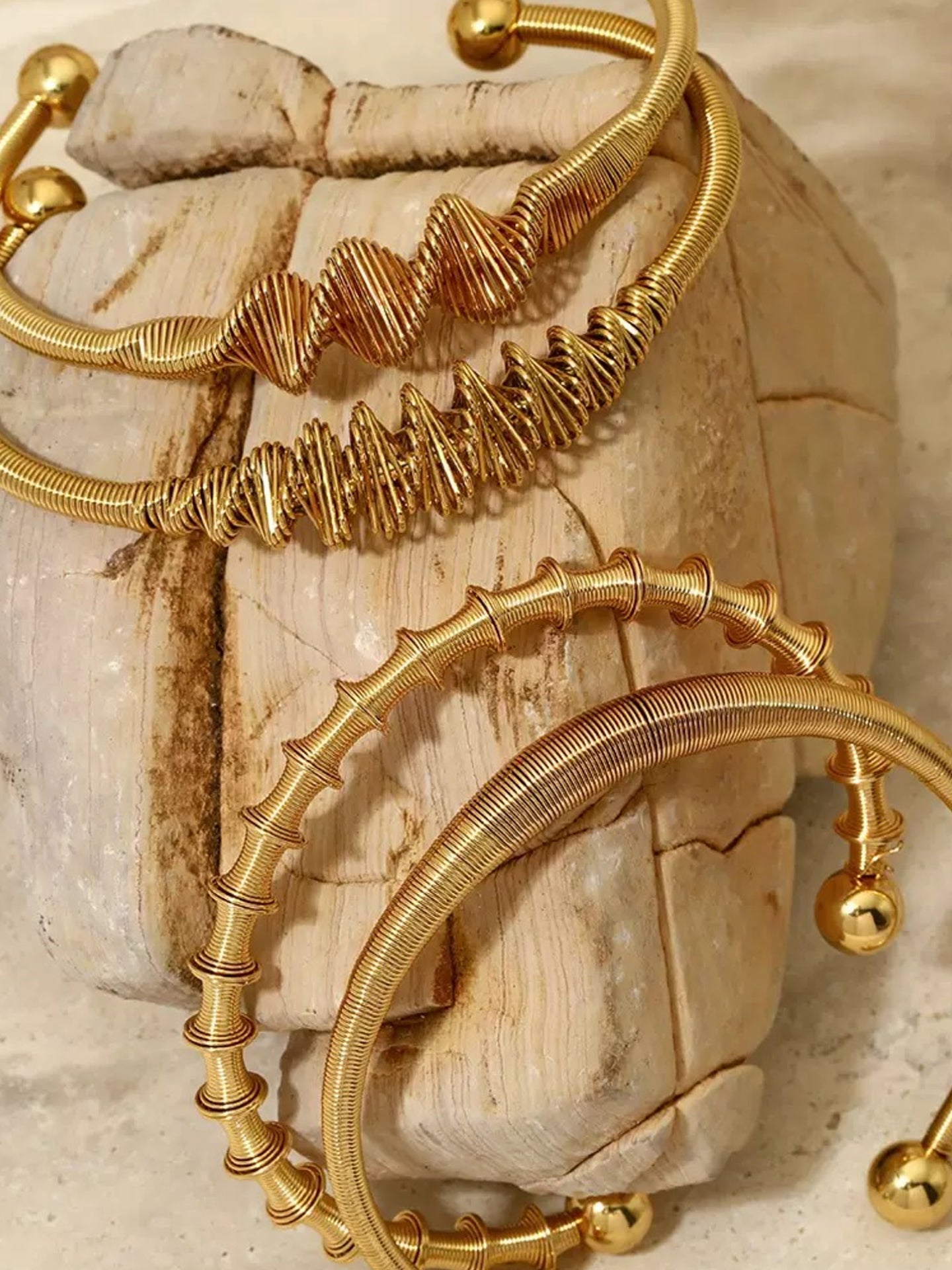 COIL BRACELET