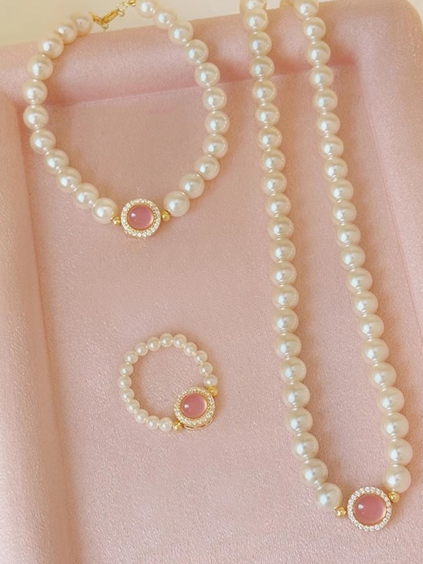 BLUSH PEARL ESSENCE