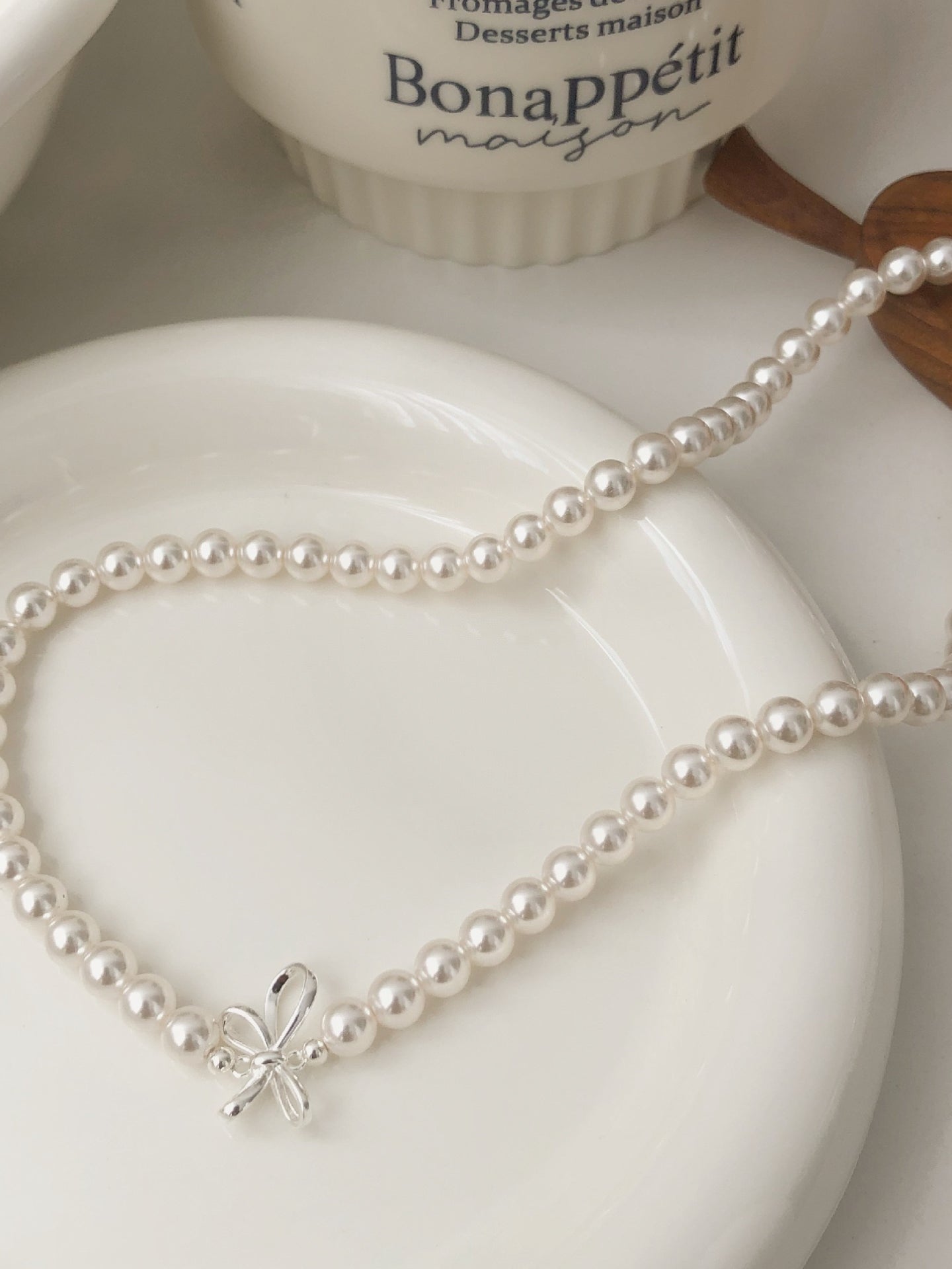 BOW PEARL NECKLACE