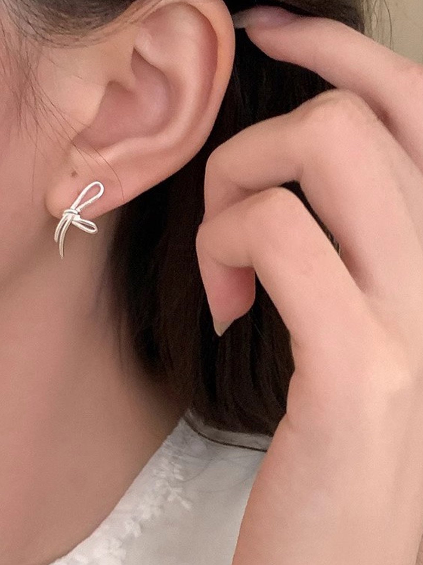 SWEET WHISPER KNOT