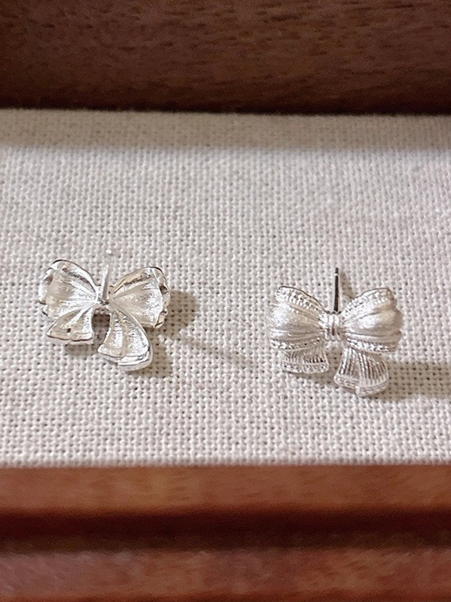 VELVET BOW EARRINGS