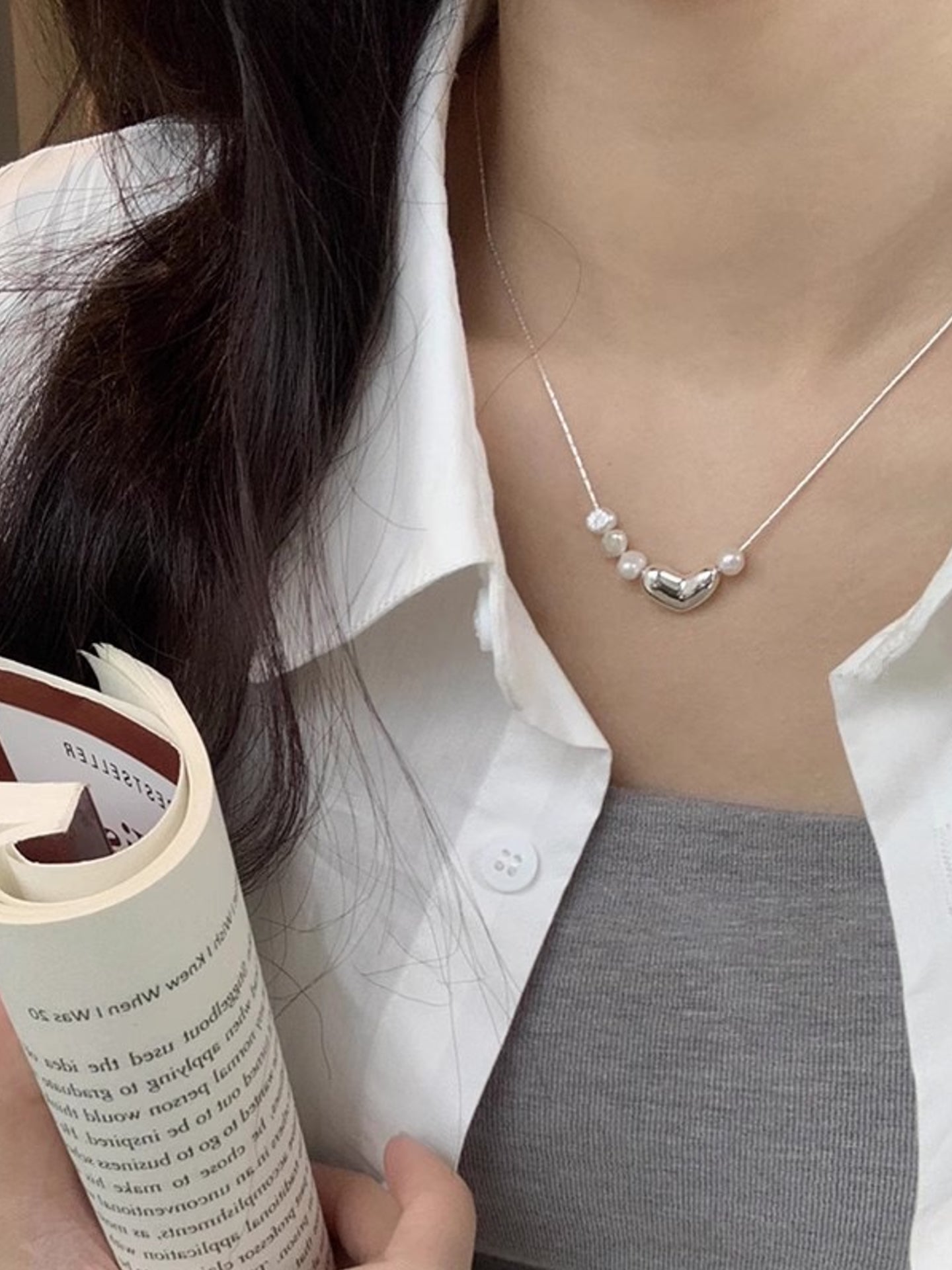 MOONWAVE PEARL NECKLACE