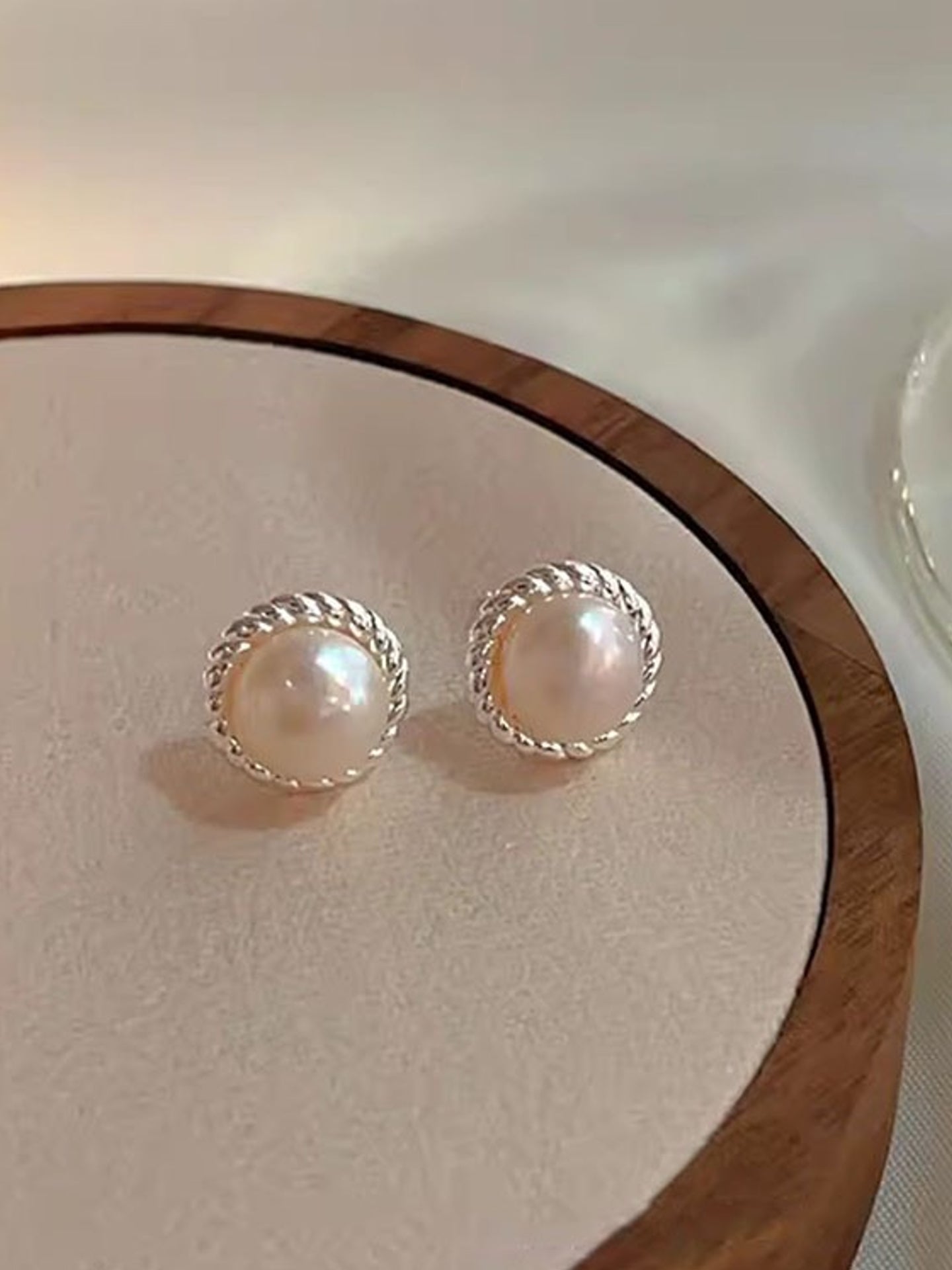 MOONWAVE PEARL EARRINGS