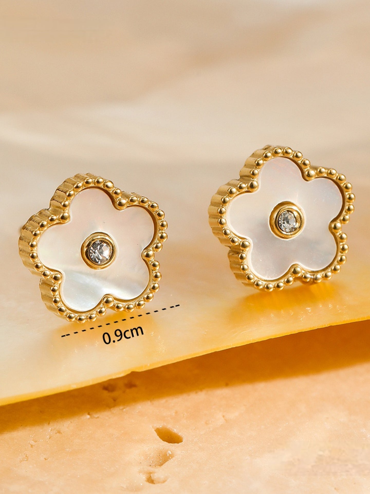 PLUM BLOSSOM EARRINGS