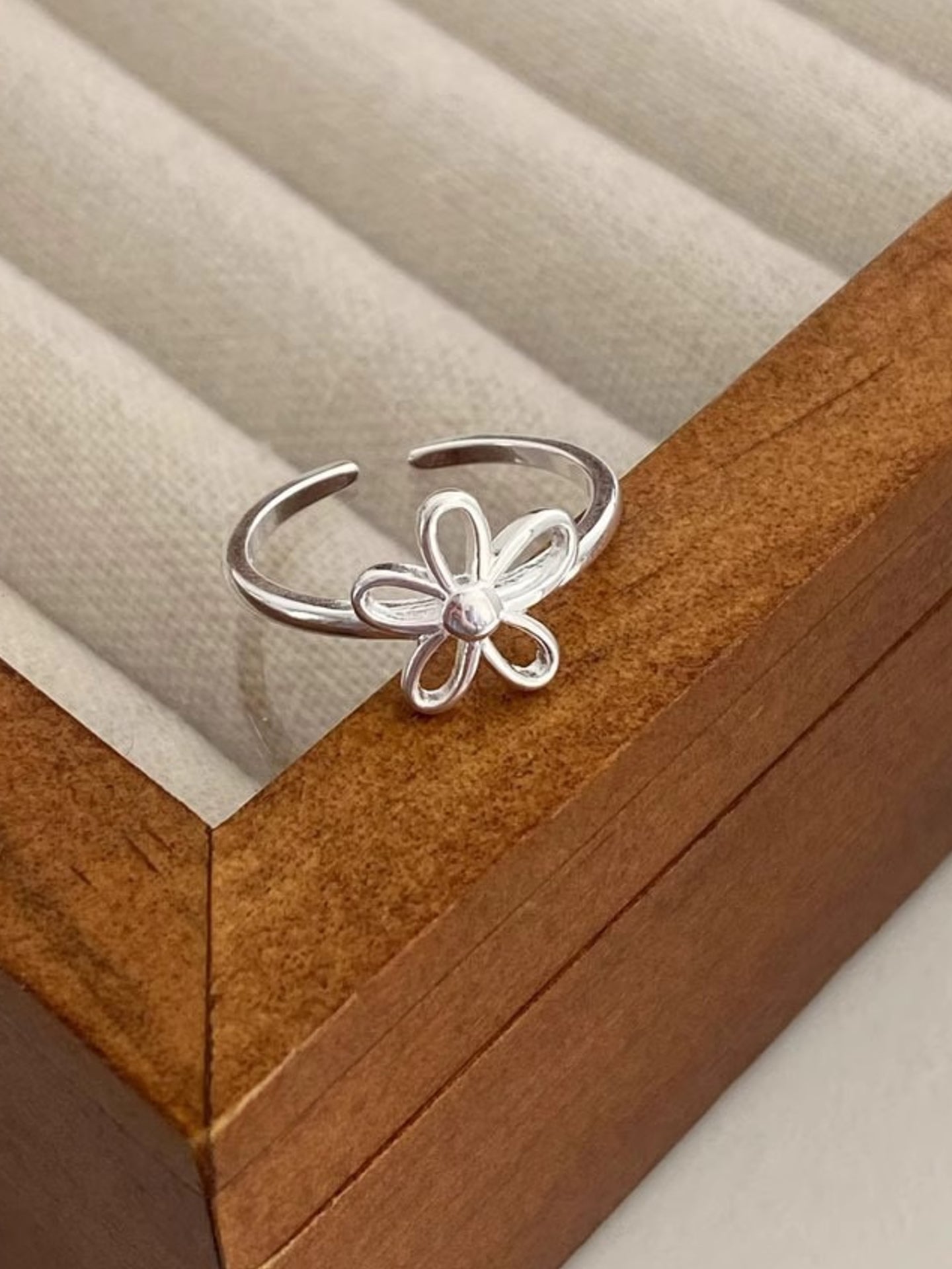 FLORAL PEARL RING SET