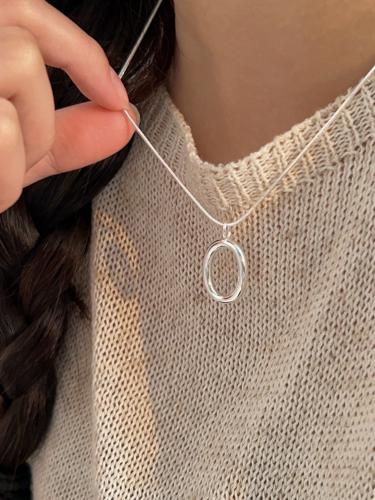 OPENWORK OVAL NECKLACE