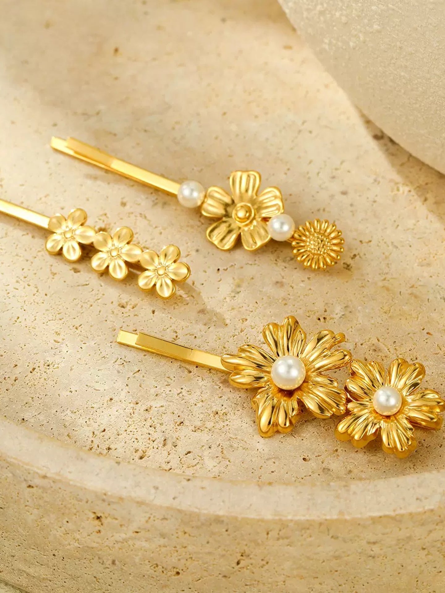 FLOWER PEARL HAIR CLIP