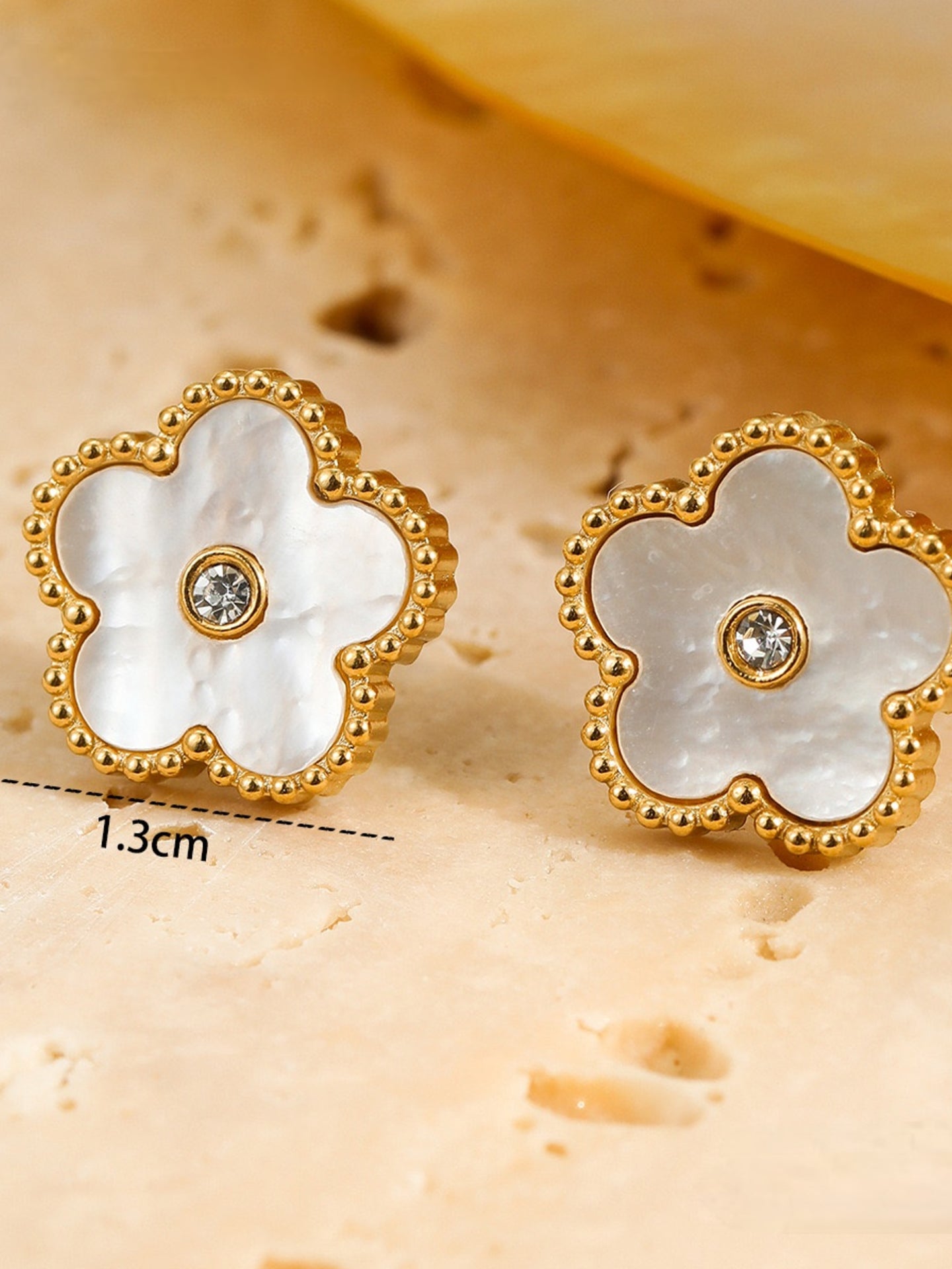 PLUM BLOSSOM EARRINGS
