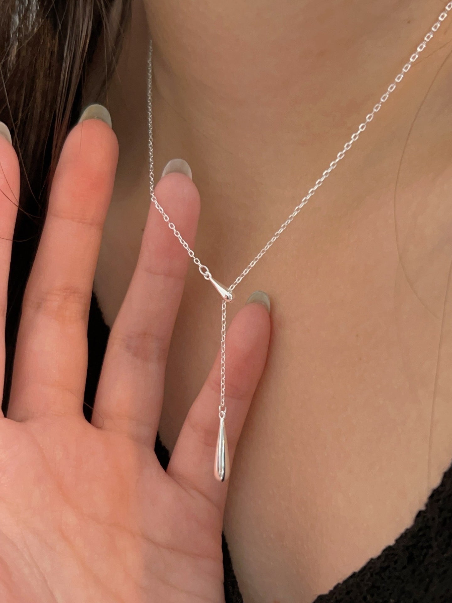 WATERDROP NECKLACE