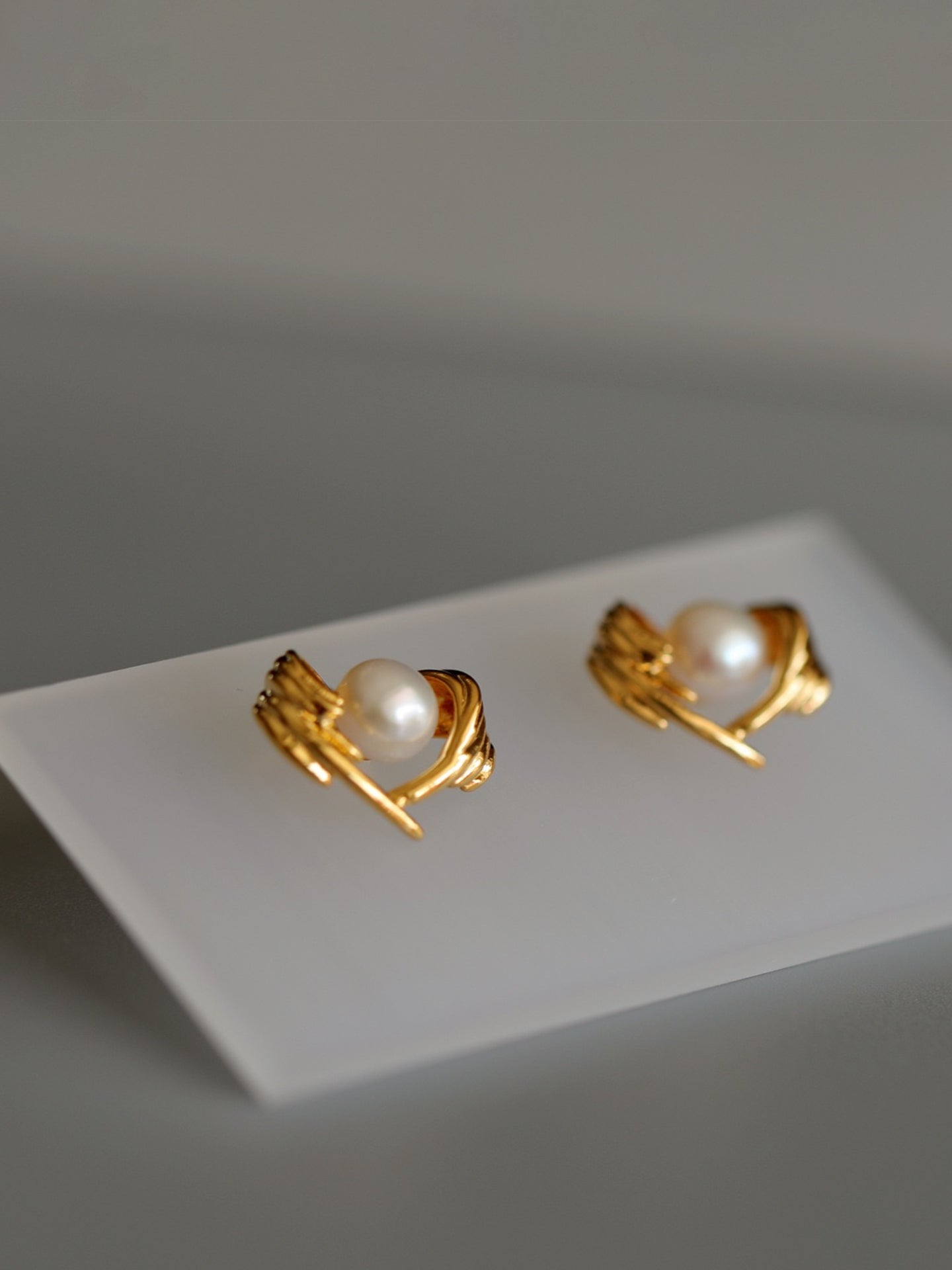 PEARL HEART EARRINGS