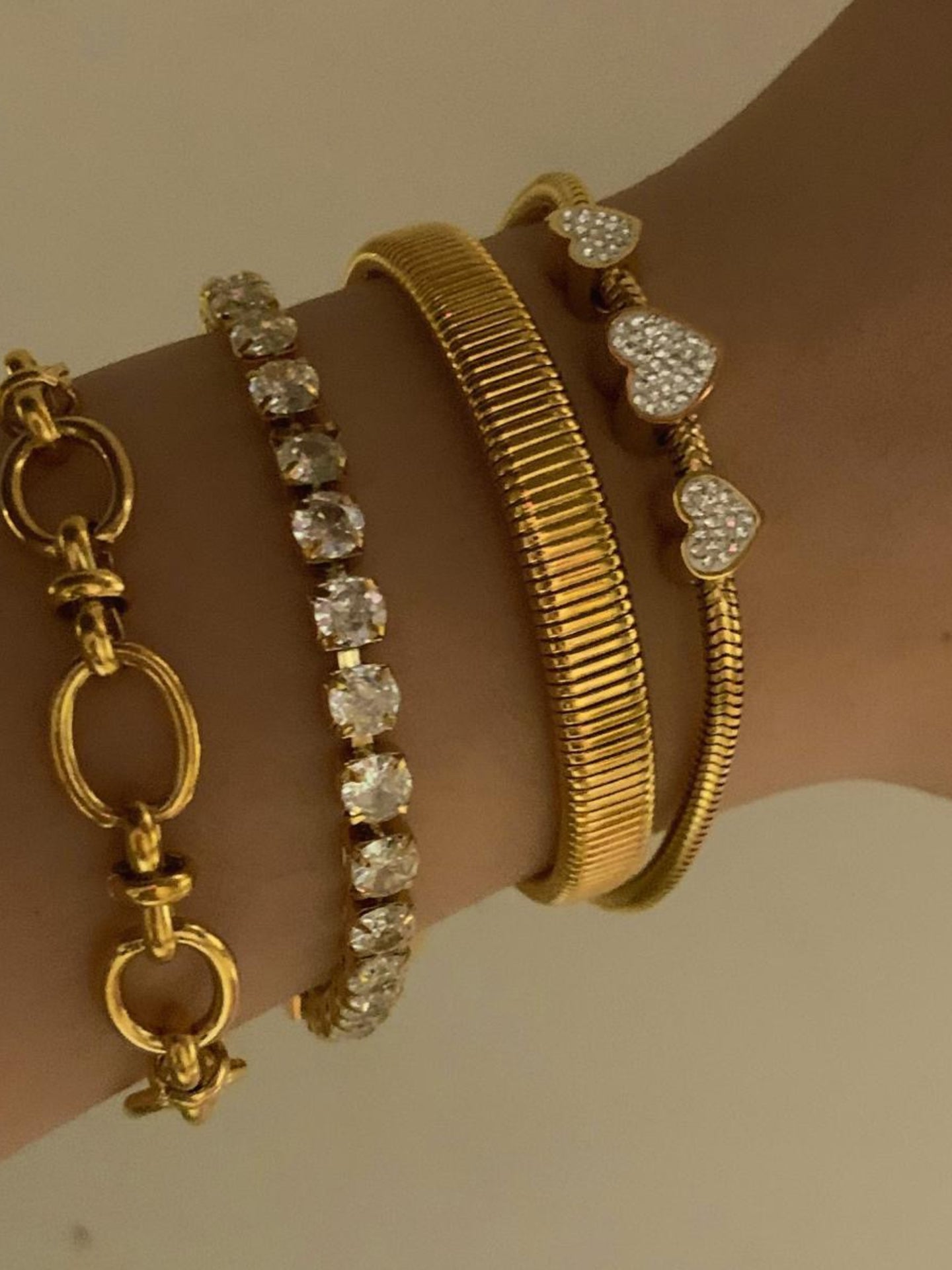 MESH BAND & HEART BRACELET SET