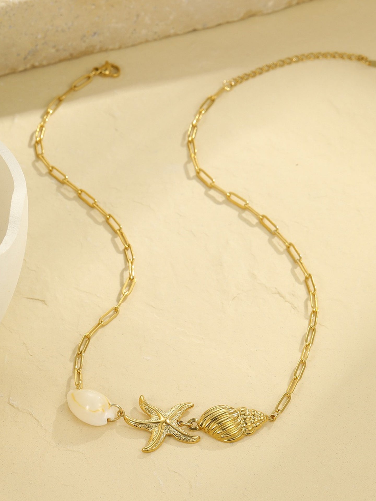 STARFISH SHELL PEARL NECKLACE