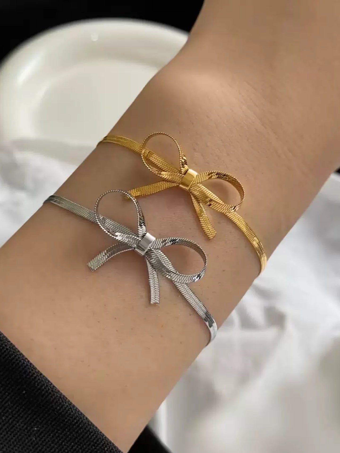 BOW BRACELET