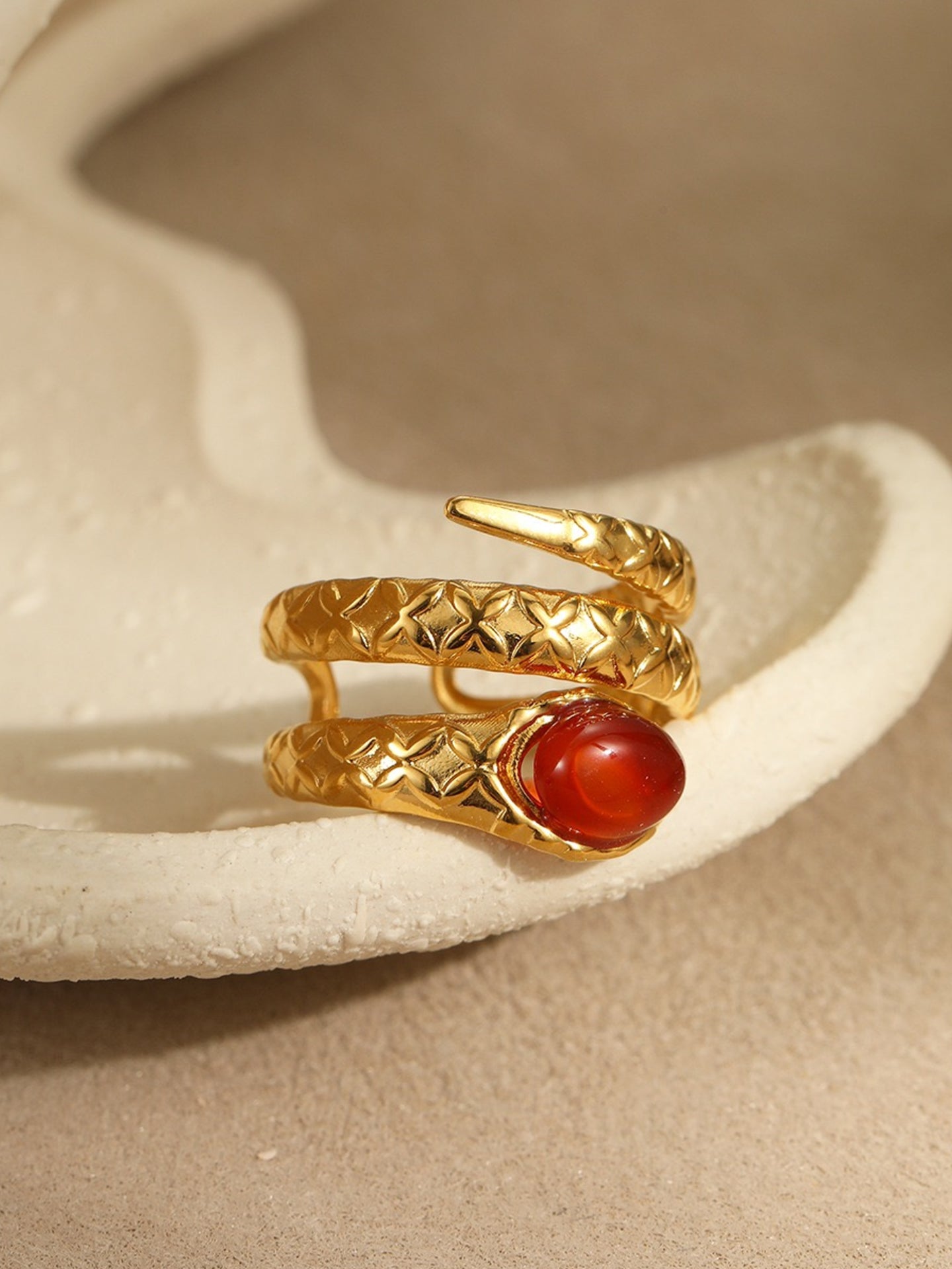 VINTAGE ZIRCON RING